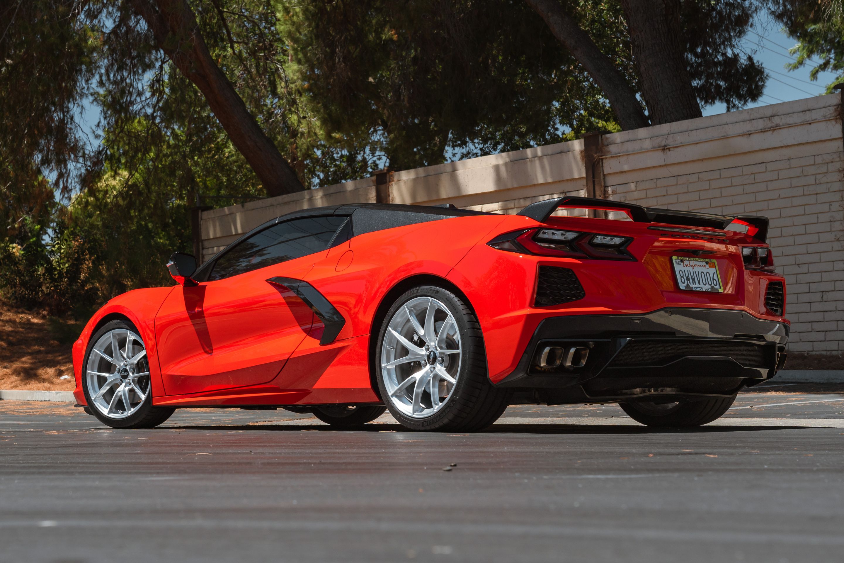 Red Chevrolet C8 Corvette Stingray/Z51 with 19"/20" VS-5RS Apex wheels in Brushed Clear