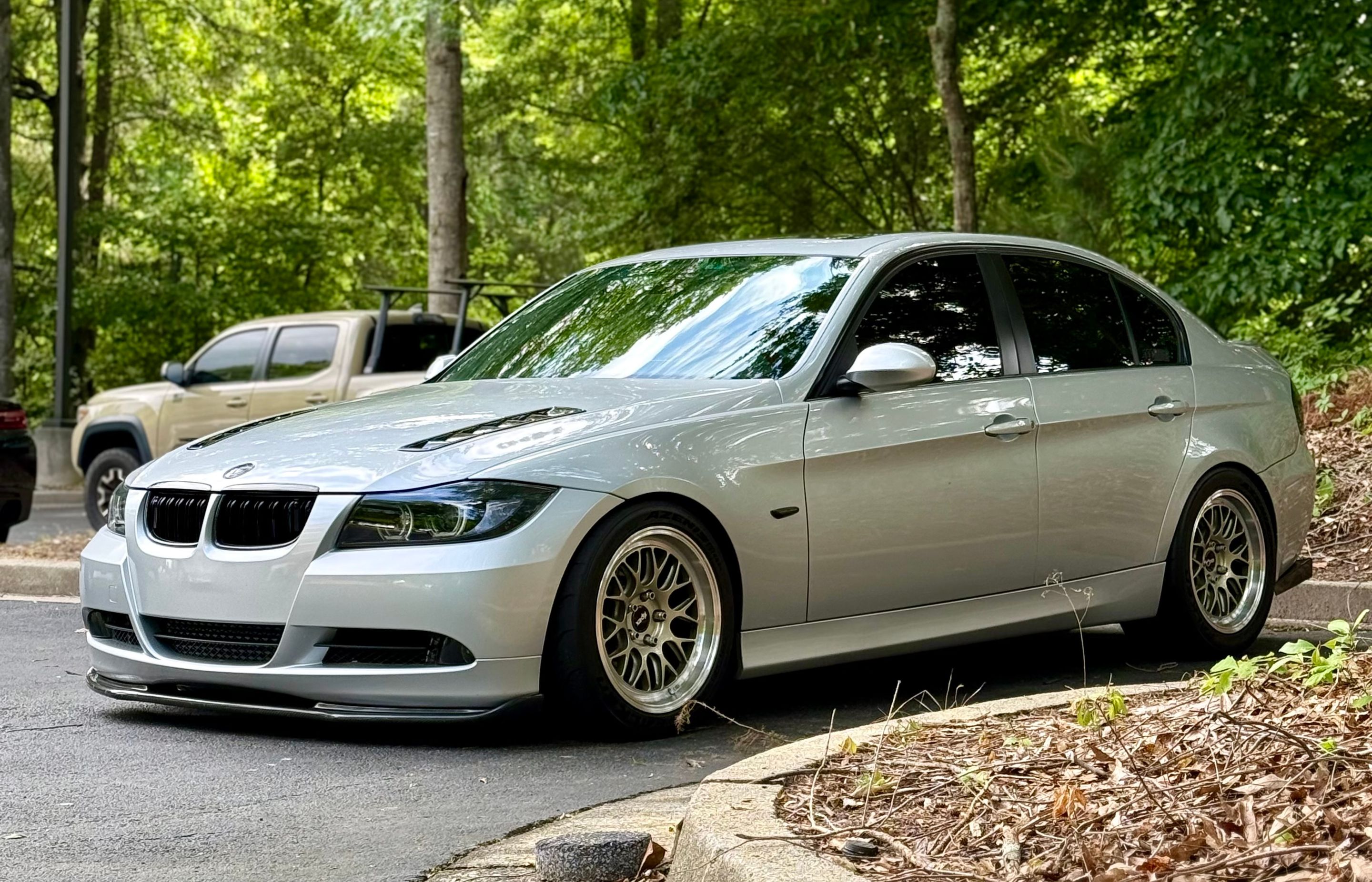 Silver BMW E90 Sedan 3 Series with 17" ML-10RT Apex wheels in Machined Lip Gloss Motorsport Gold