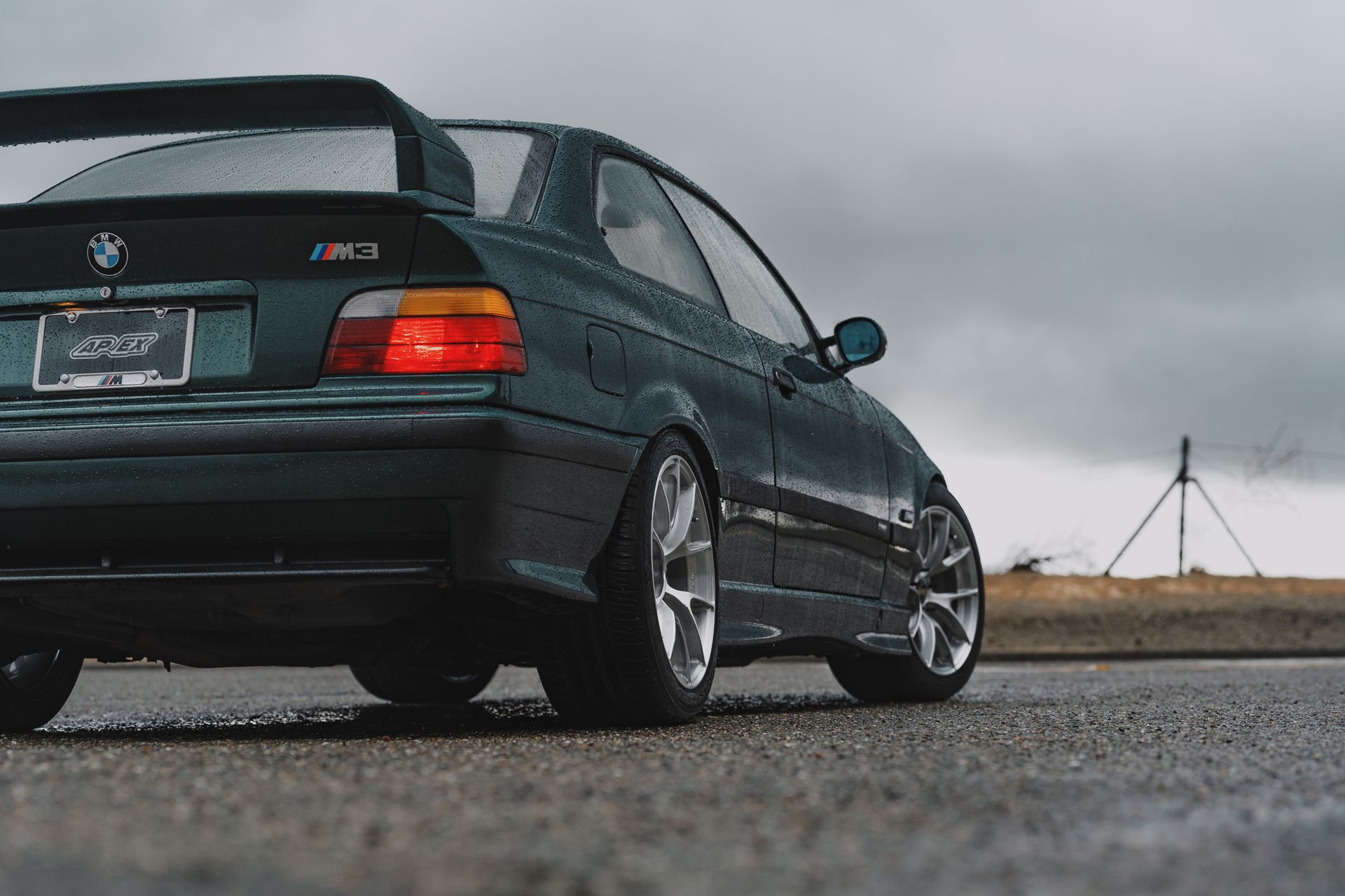 BMW E36 M3 with 17" VS-5RS in Brushed Clear