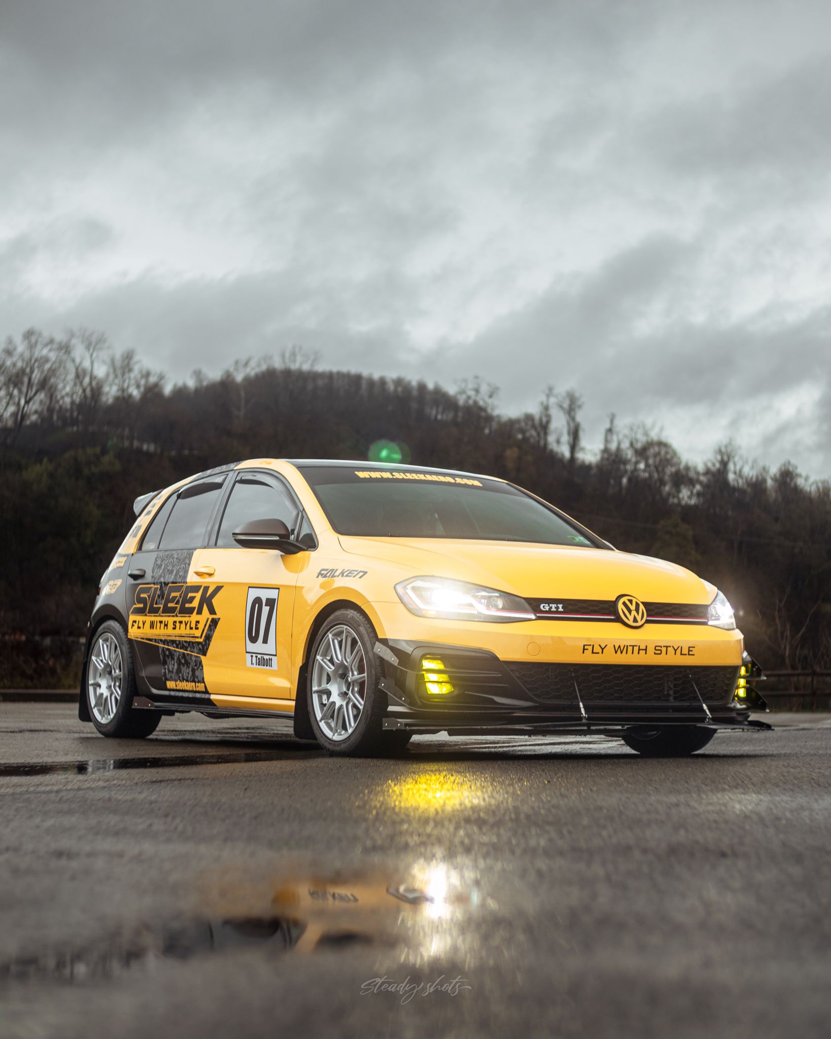 Race Livery VW MK7 GTI with 17" SM-10 Apex wheels in Race Silver