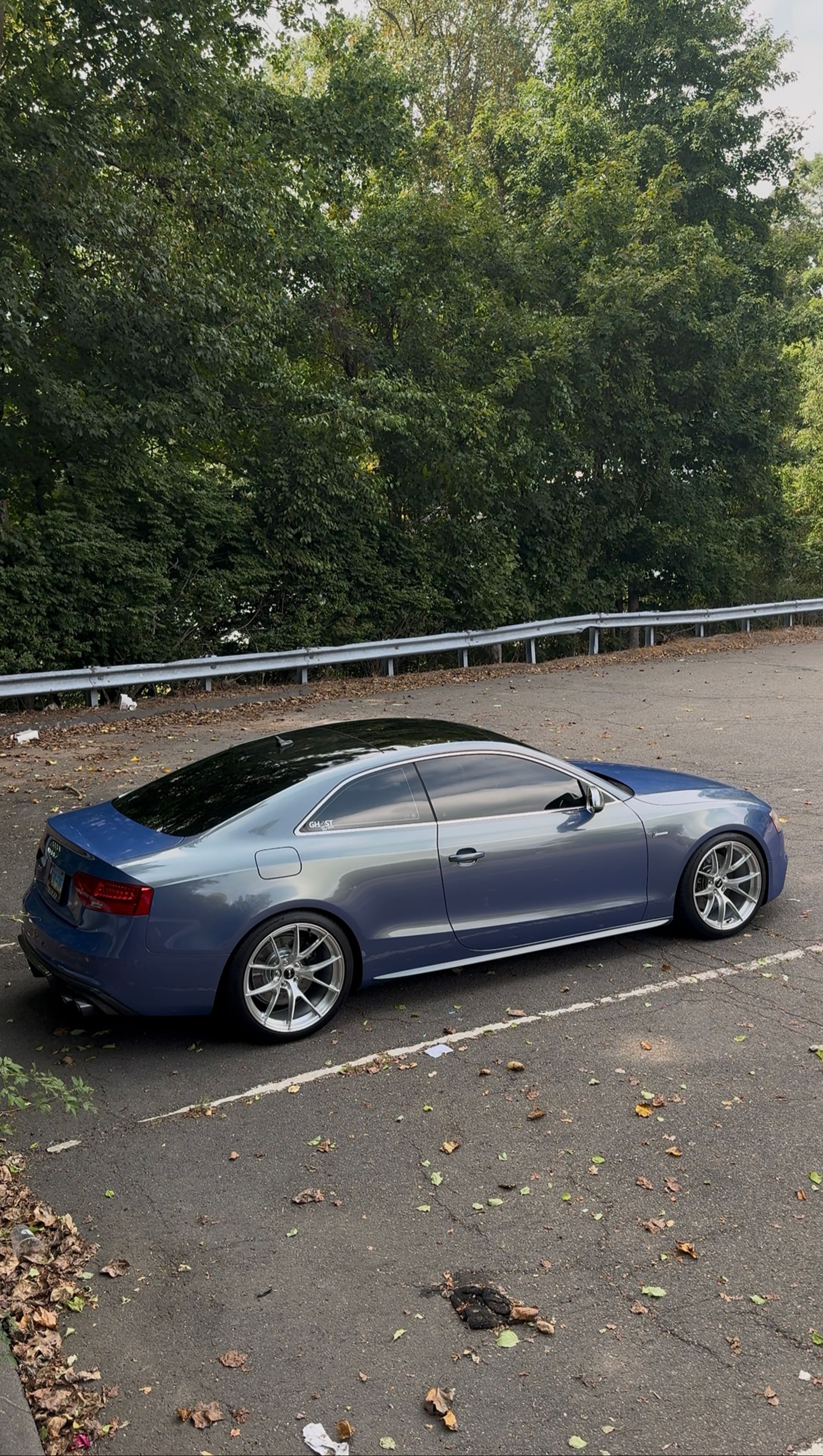 Blue Audi B8 S5 with 19" VS-5RS Apex wheels in Brushed Clear