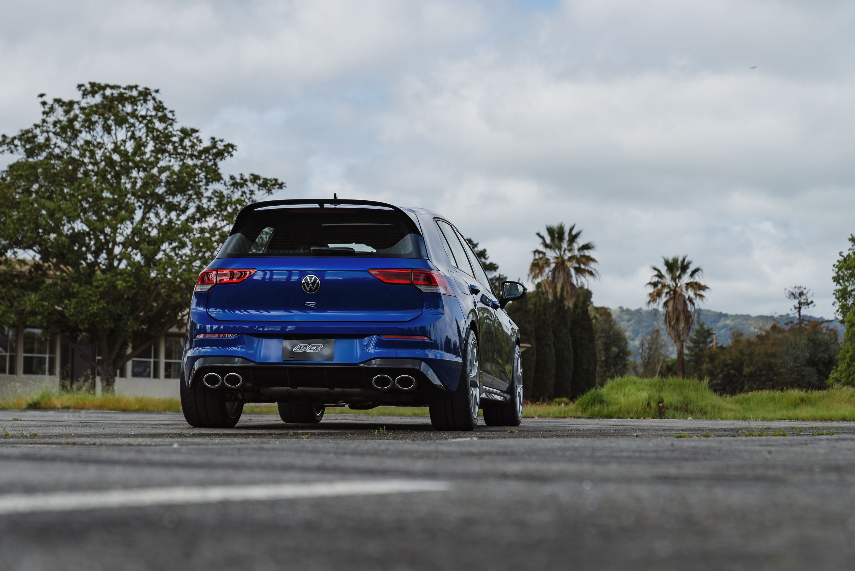 Blue VW MK8 Golf R with 17" VS-5RS Apex wheels in Brushed Clear