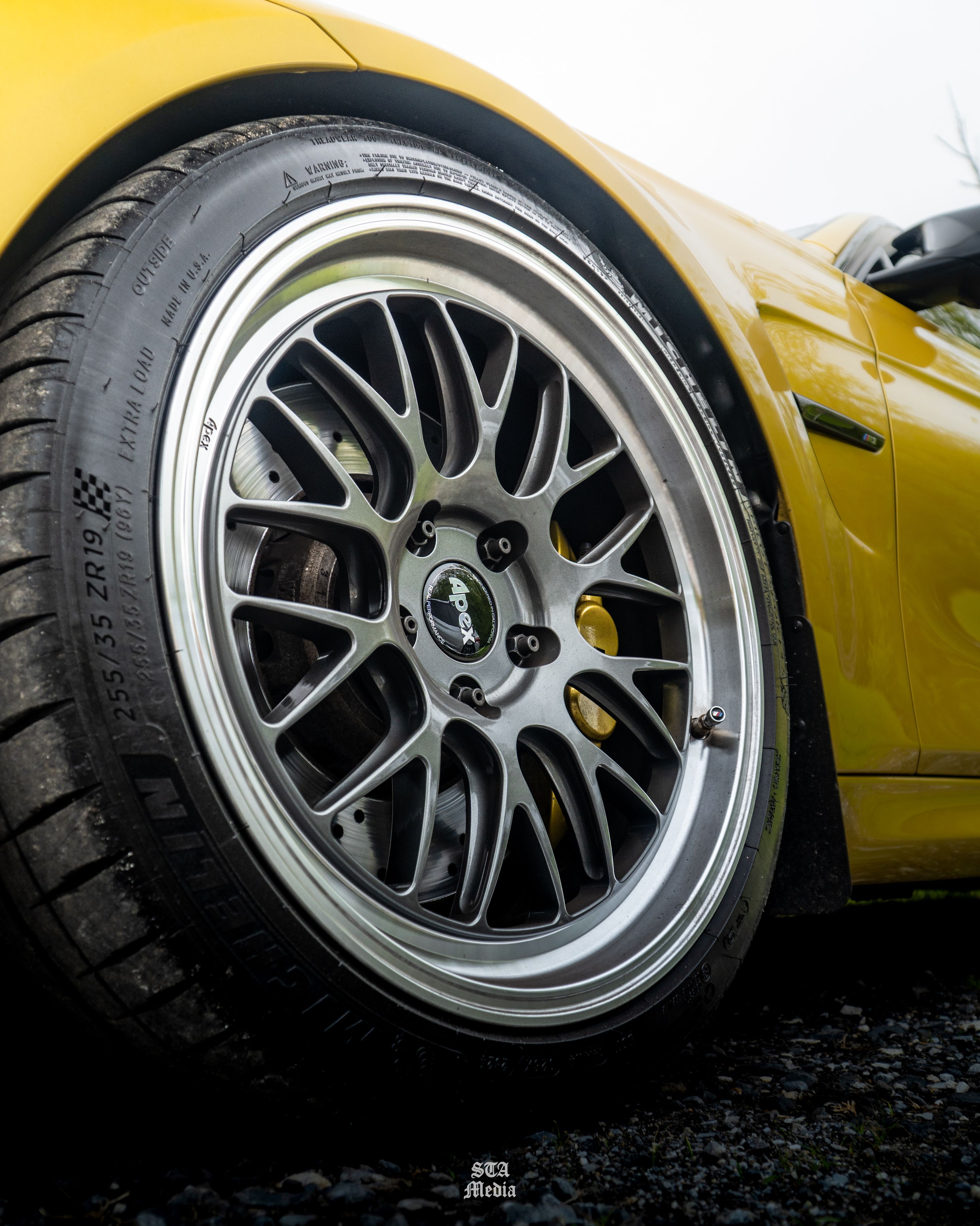 Yellow BMW F80 M3 with 19" ML-10RT Apex wheels in Machined Lip Anthracite