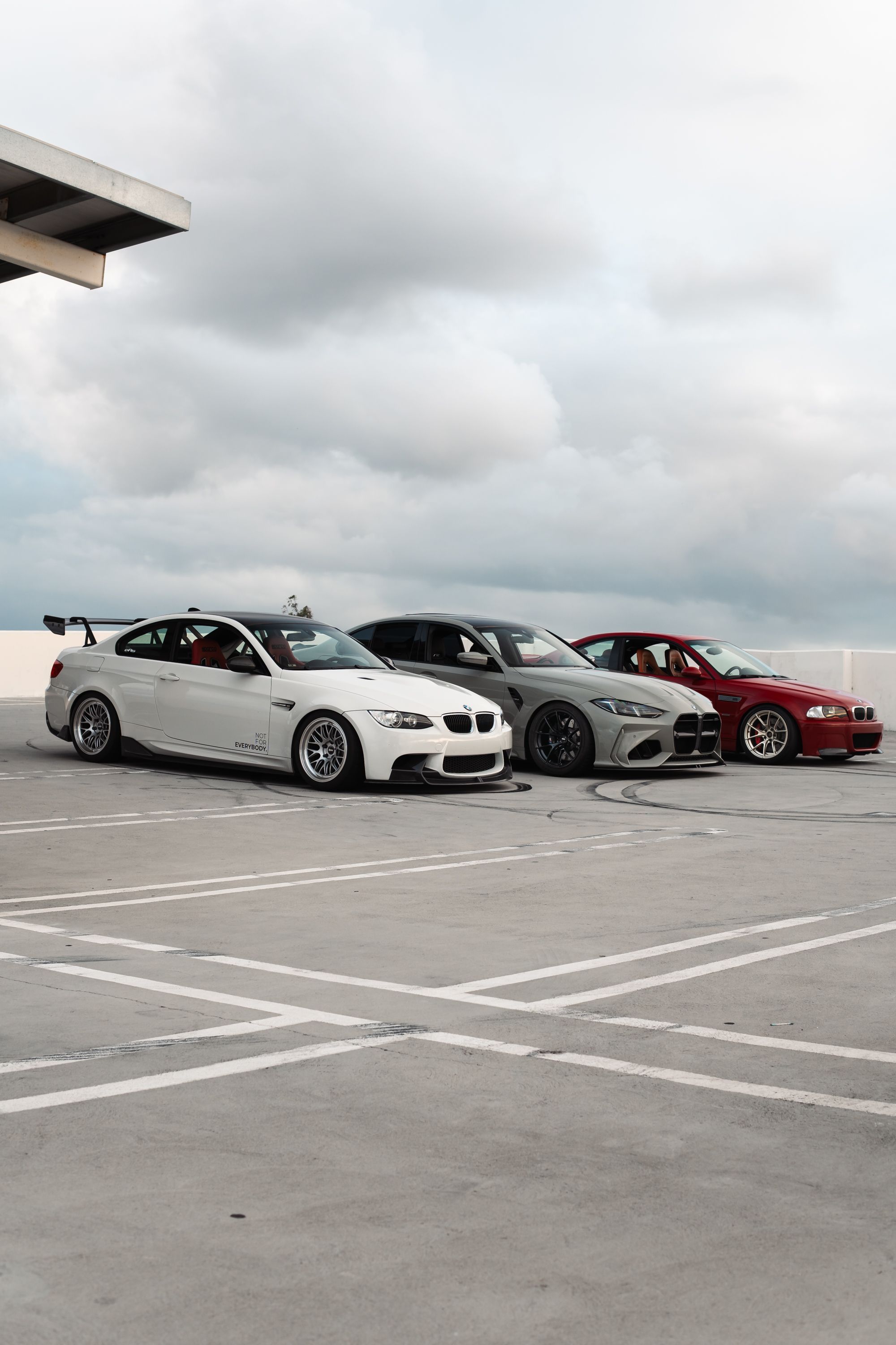 White BMW E92 Coupe M3 with 18" ML-10RT Apex wheels in Machined Lip Race Silver