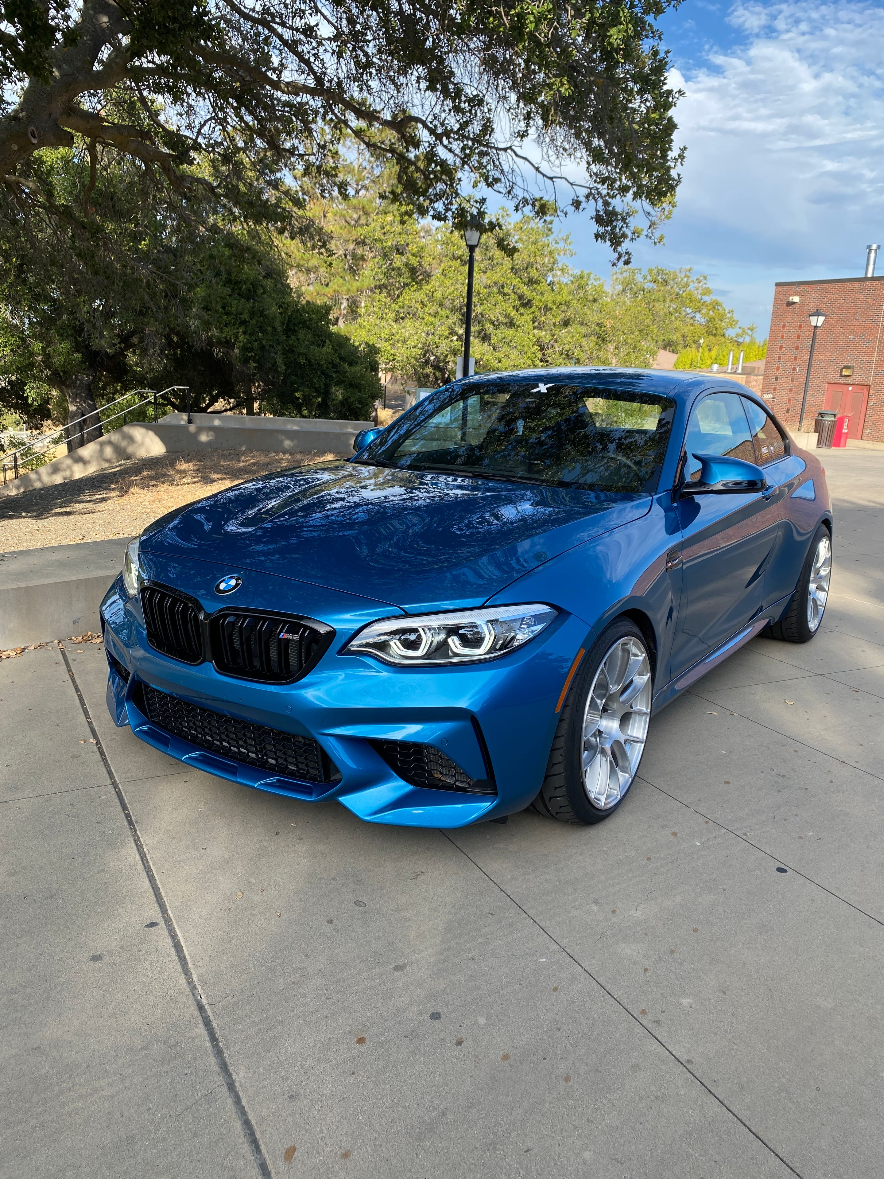 Blue BMW F87 M2 with 19" EC-7RS Apex wheels in Brushed Clear