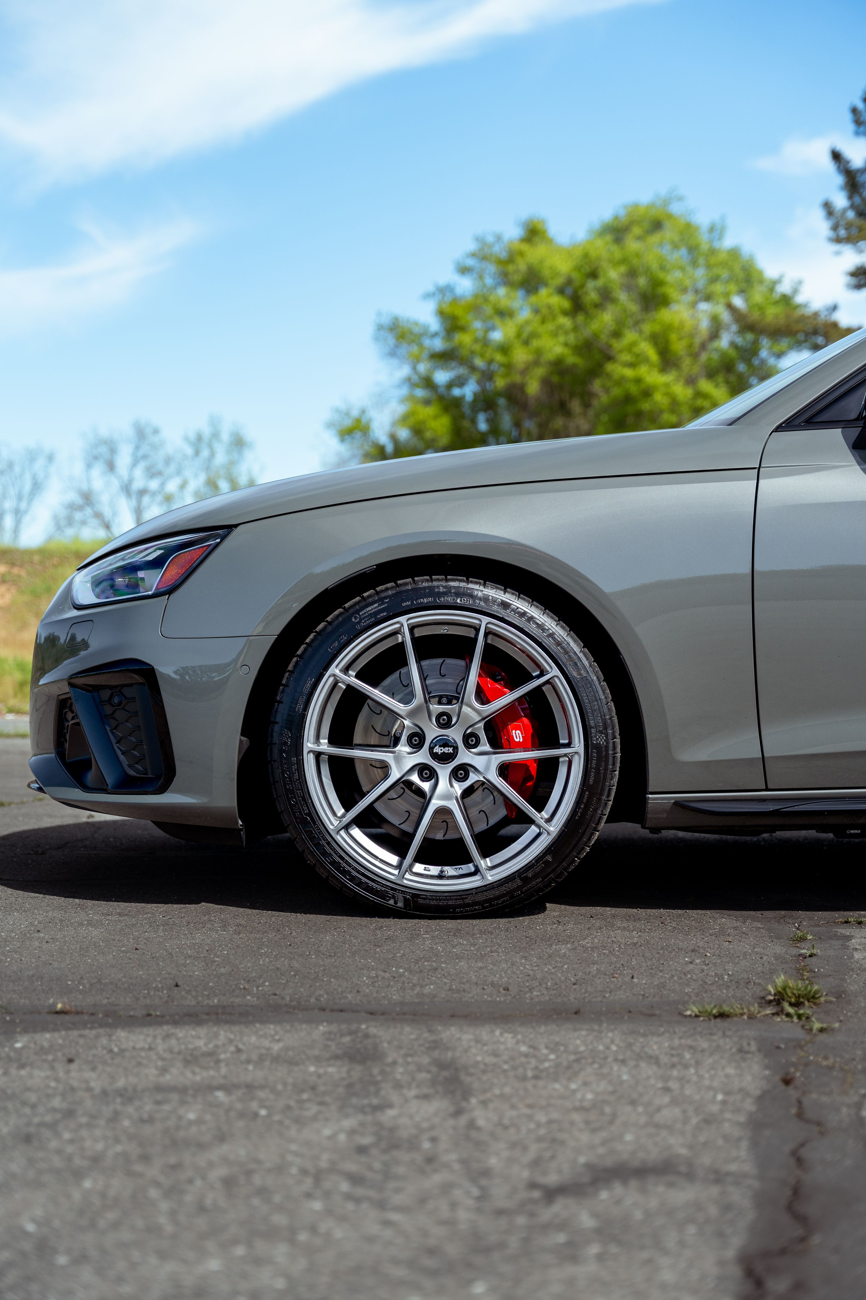 Grey Audi B9 S4 with 19" VS-5 Apex wheels in Hyper Black