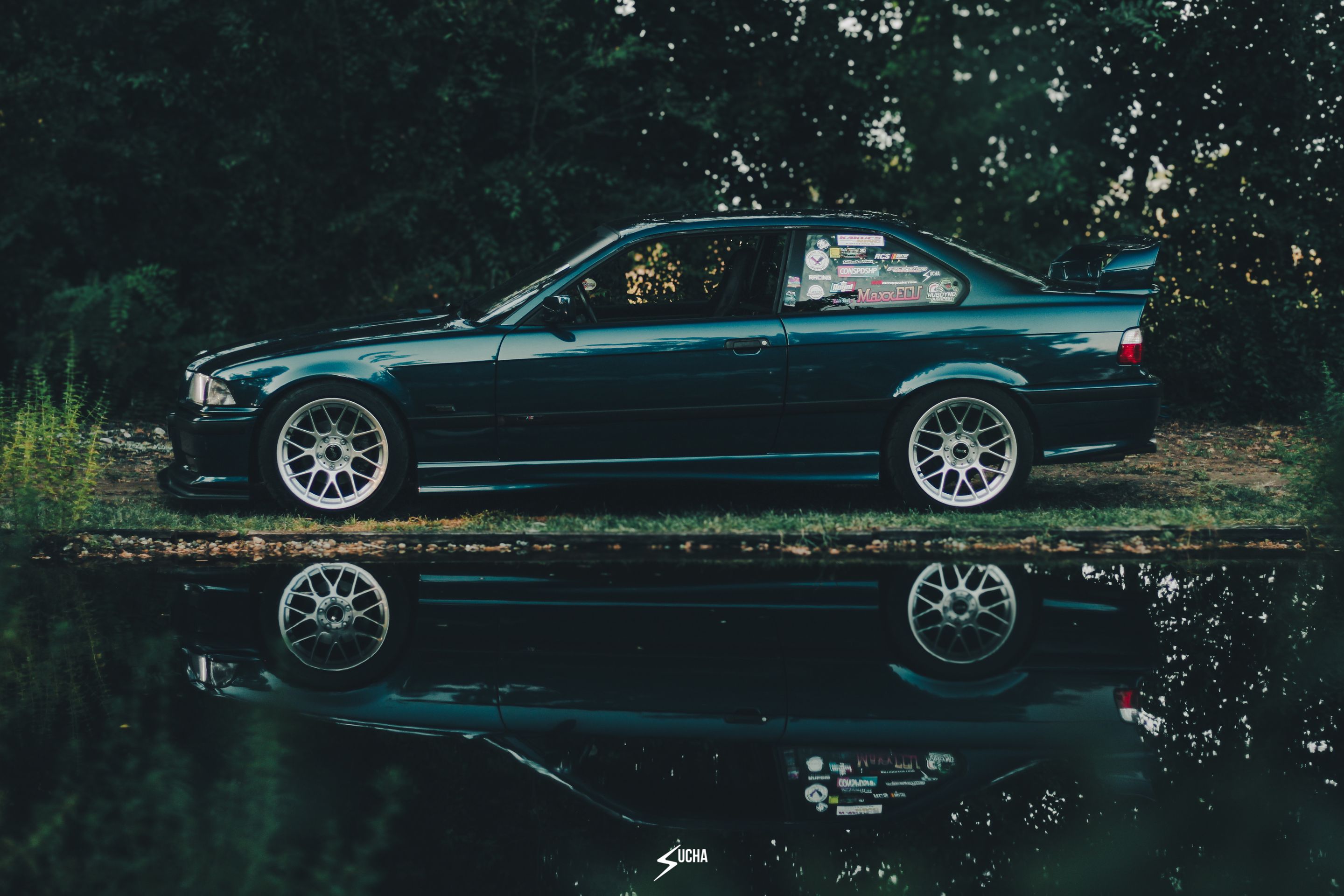 Blue BMW E36 M3 with 17" ARC-8 Apex wheels in Race Silver