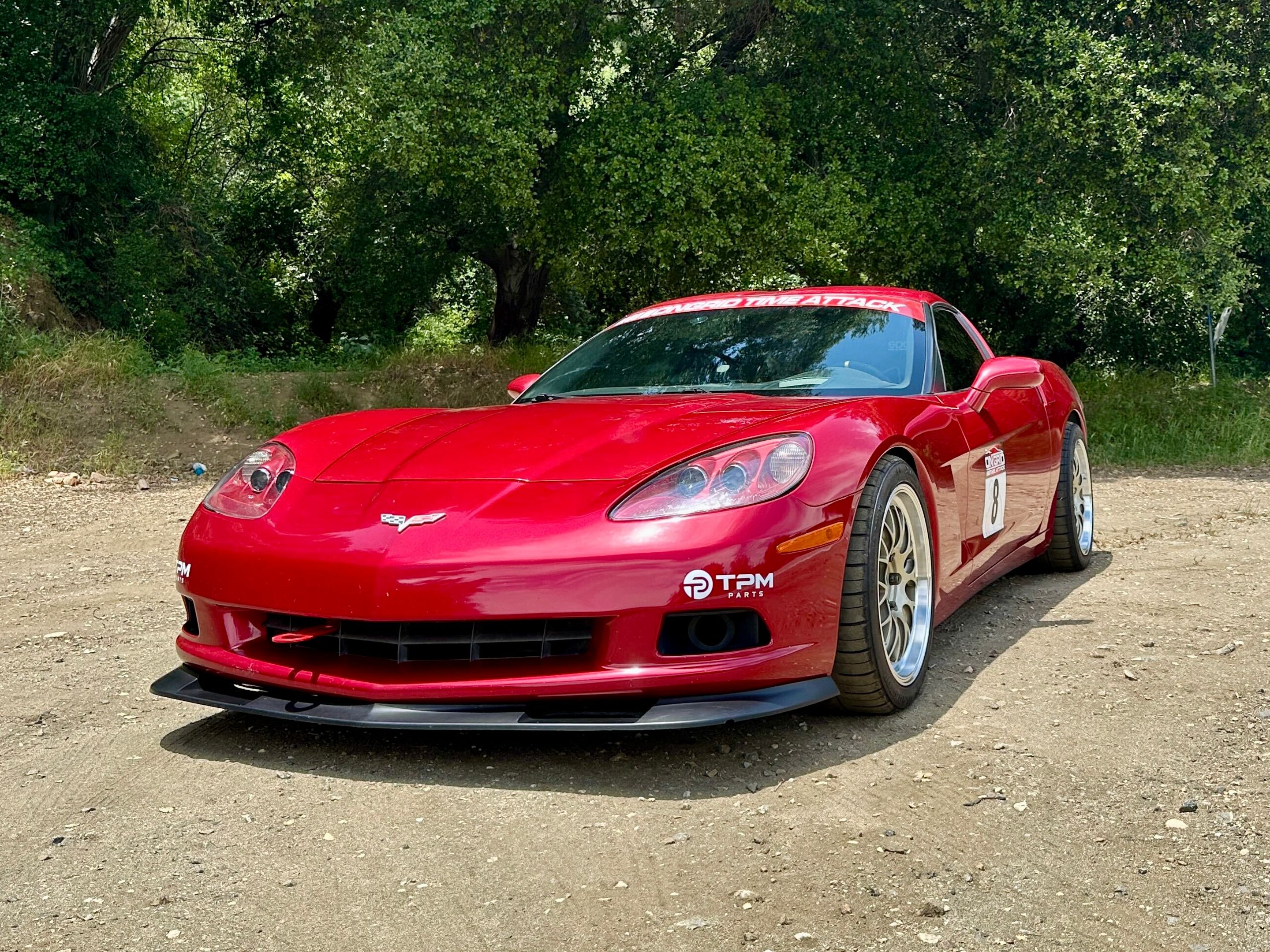 Red Chevrolet C6 Corvette Base/Z51 with 18" ML-10RT Apex wheels in Machined Lip Gloss Motorsport Gold