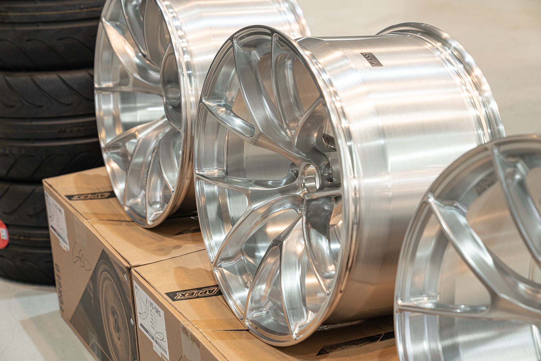 Grey BMW G80 M3 with 19" VS-5RS Apex wheels in Brushed Clear