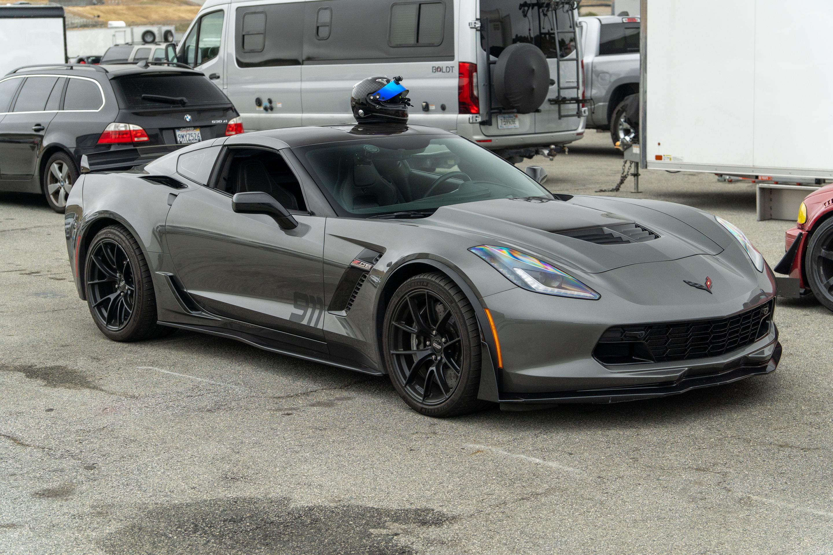 Grey Chevrolet C7 Corvette Z06 with 19" VS-5RS Apex wheels in Satin Black
