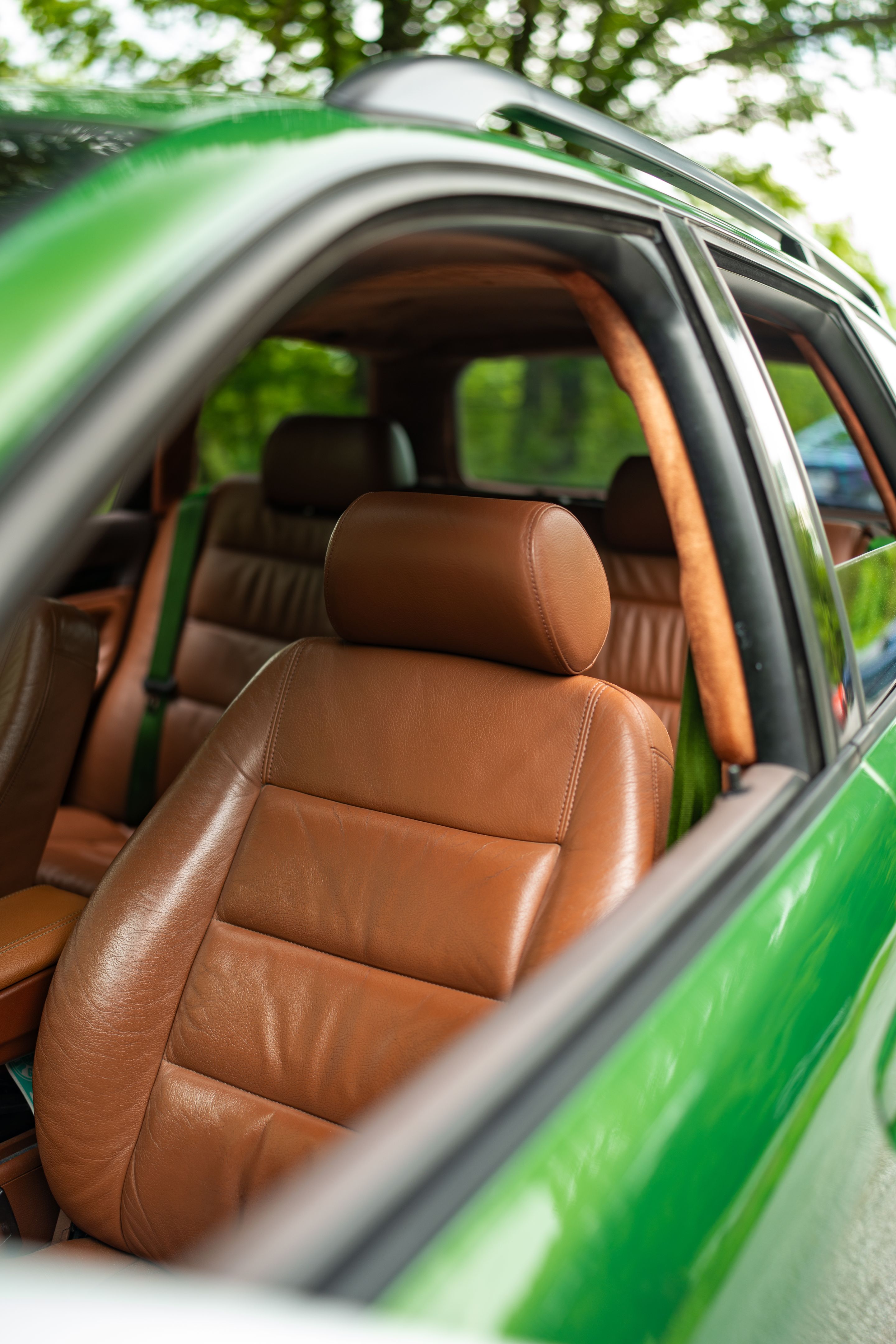 Green Audi B5 S4 Avant/Wagon with 18" ML-10RT Apex wheels in Machined Lip Gloss Motorsport Gold