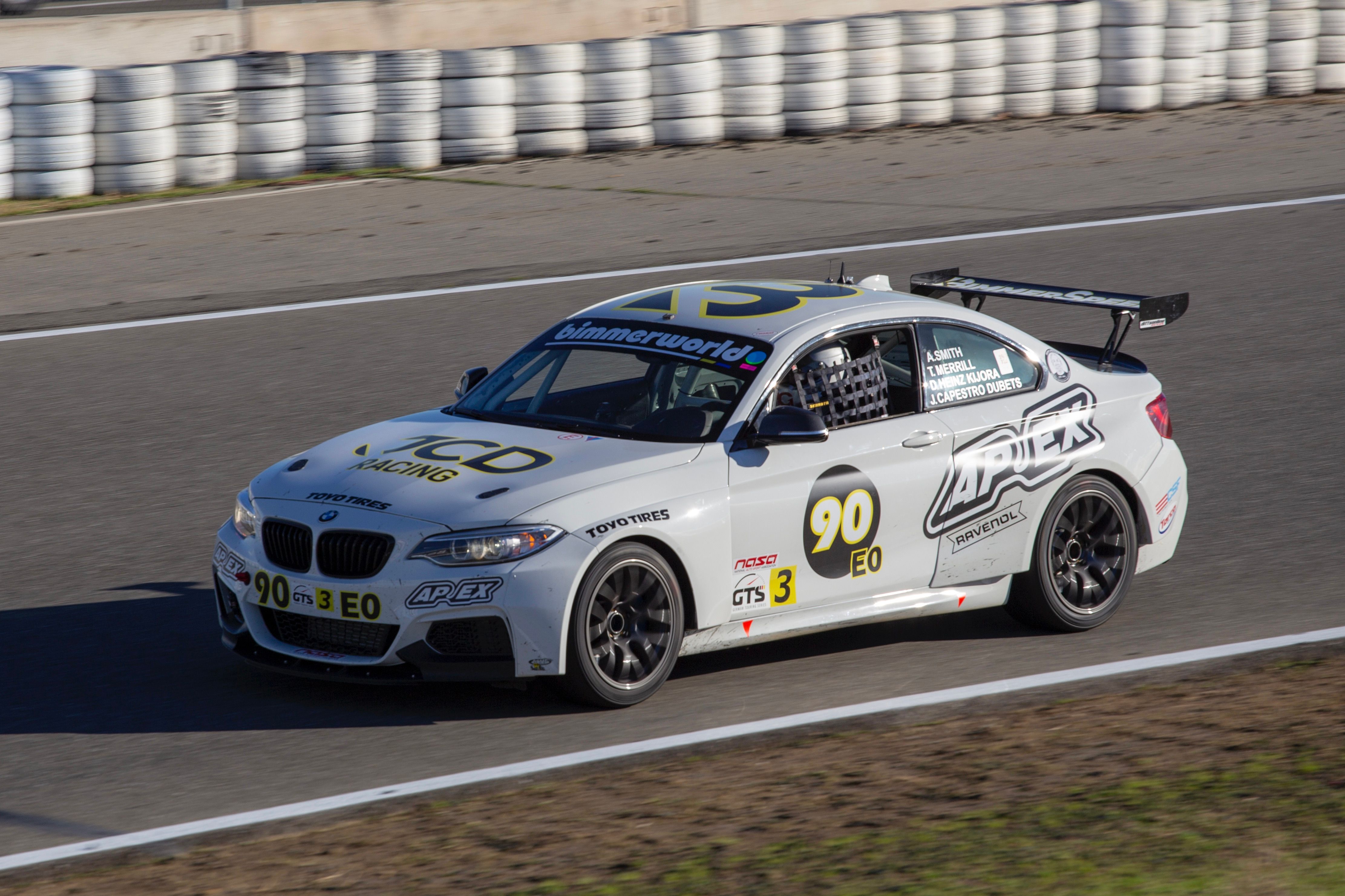 BMW F22 Coupe 2 Series with 18