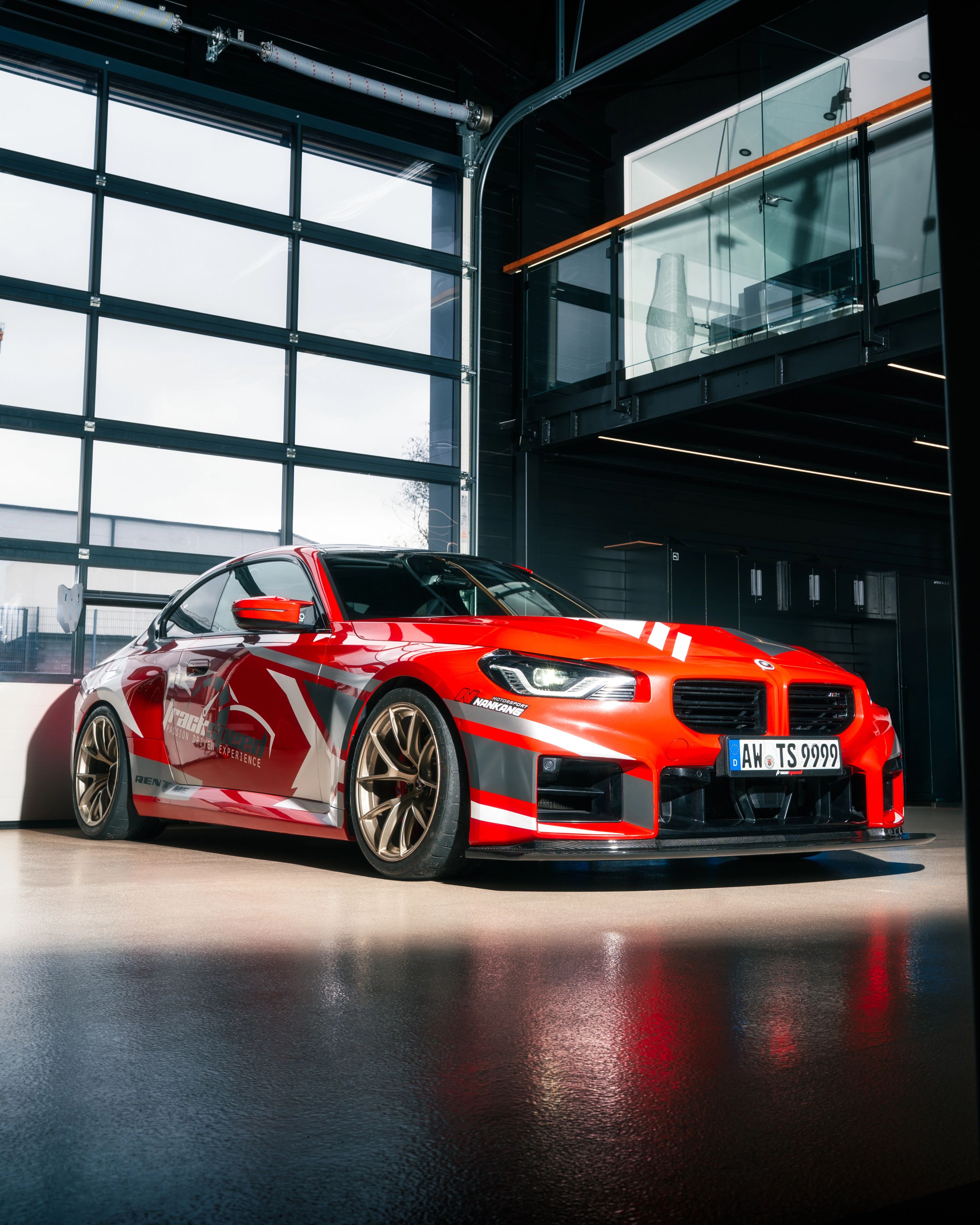 Red BMW G87 M2 with 19" VS-5RS Apex wheels in Motorsport Gold