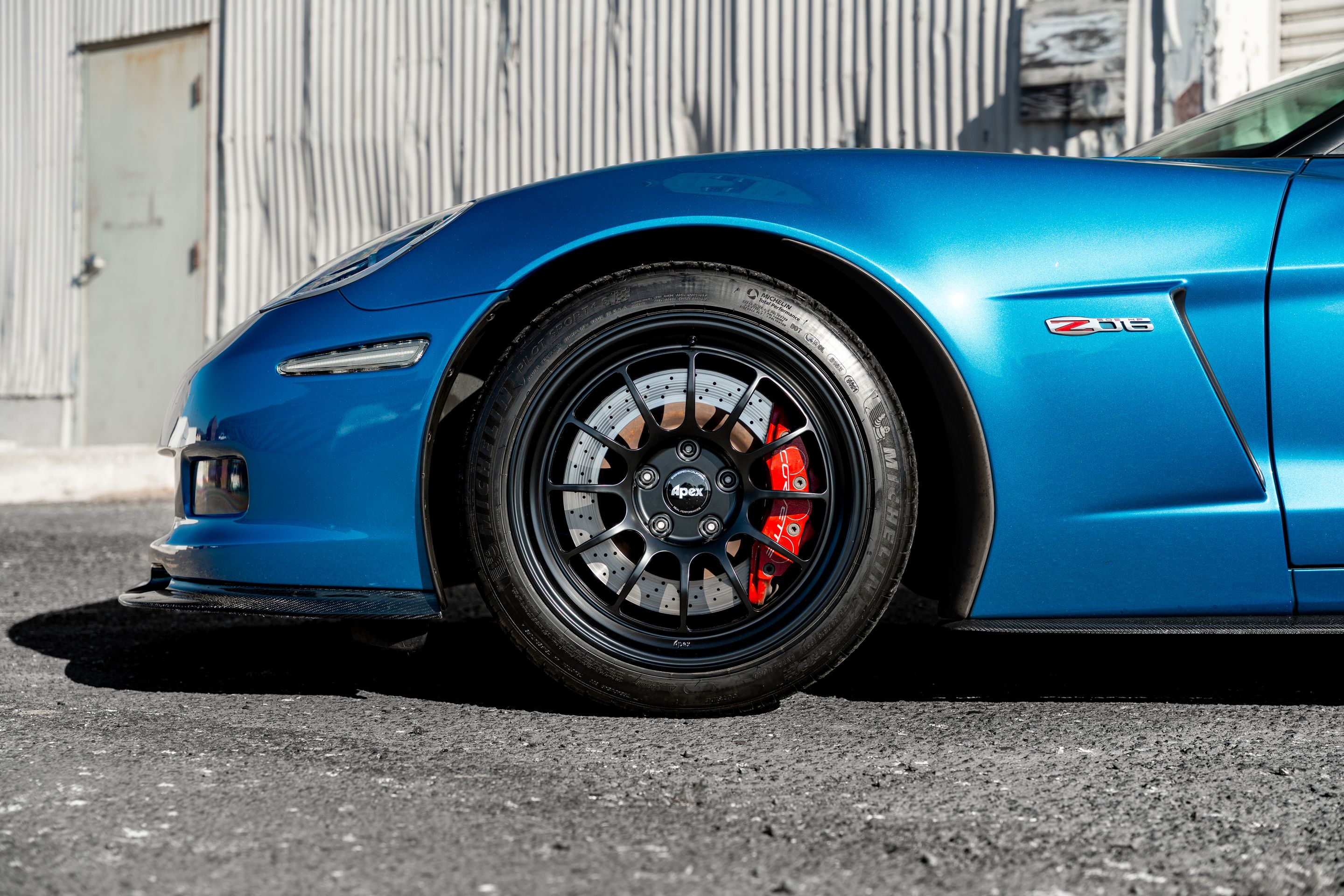 Blue Chevrolet C6 Corvette Z06 with 18"/19" TEST-S Apex wheels in Satin Black