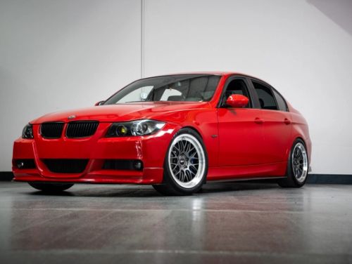 Red BMW 3 Series - ML-10RT in Machined Lip Anthracite