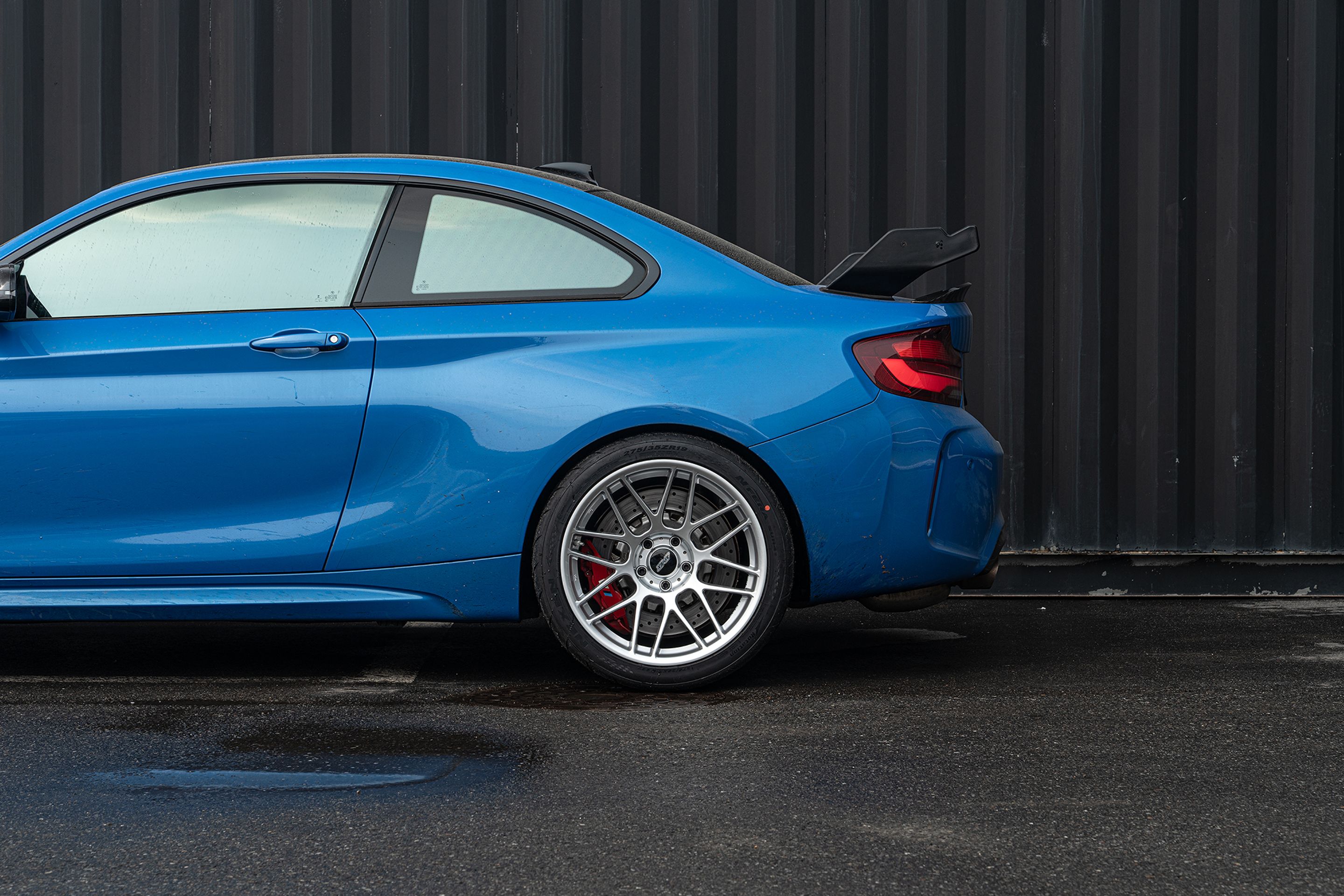 Blue BMW F87 M2 with 19" ARC-8 Apex wheels in Hyper Silver