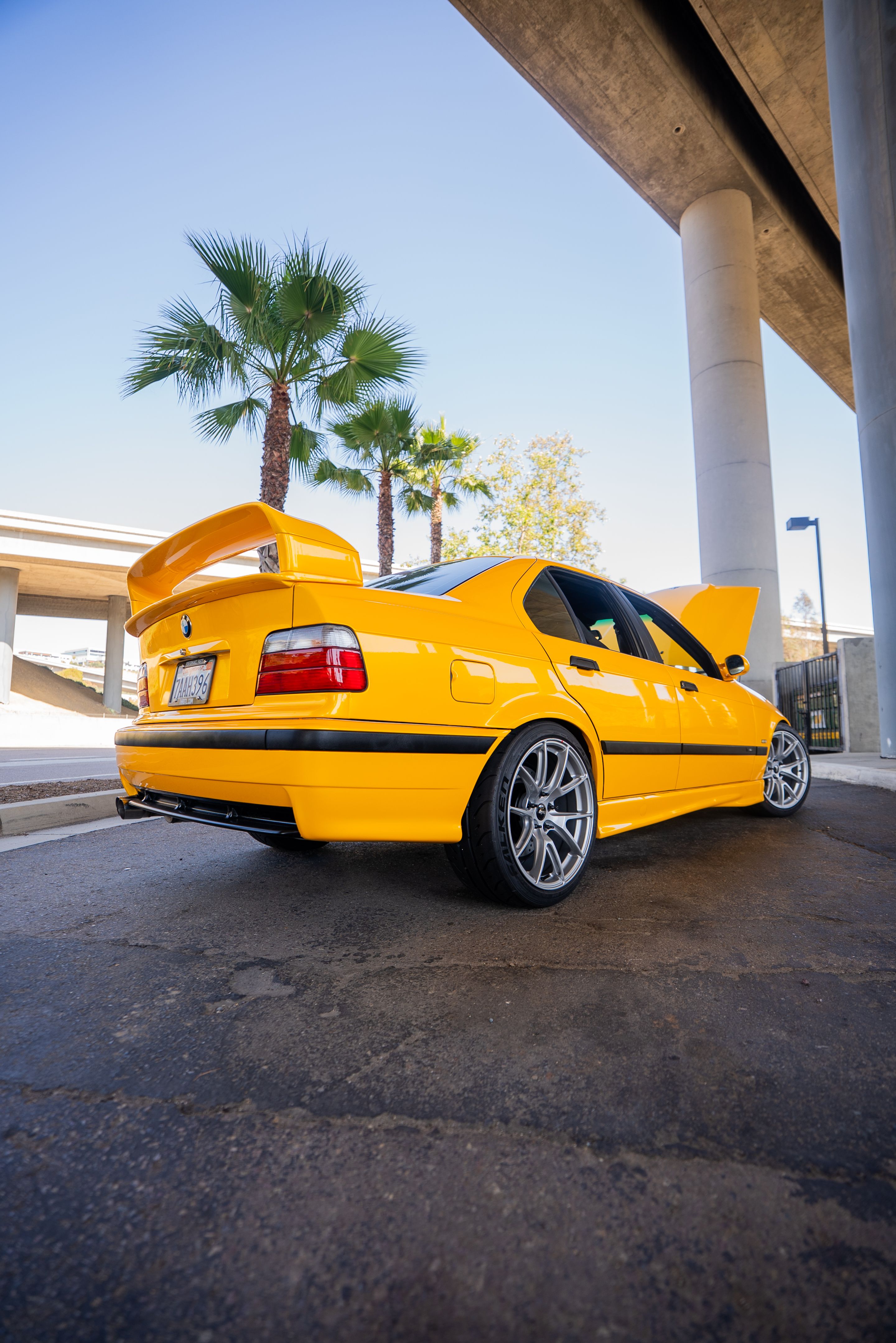 Yellow BMW E36 M3 with 18" VS-5 Apex wheels in Race Silver