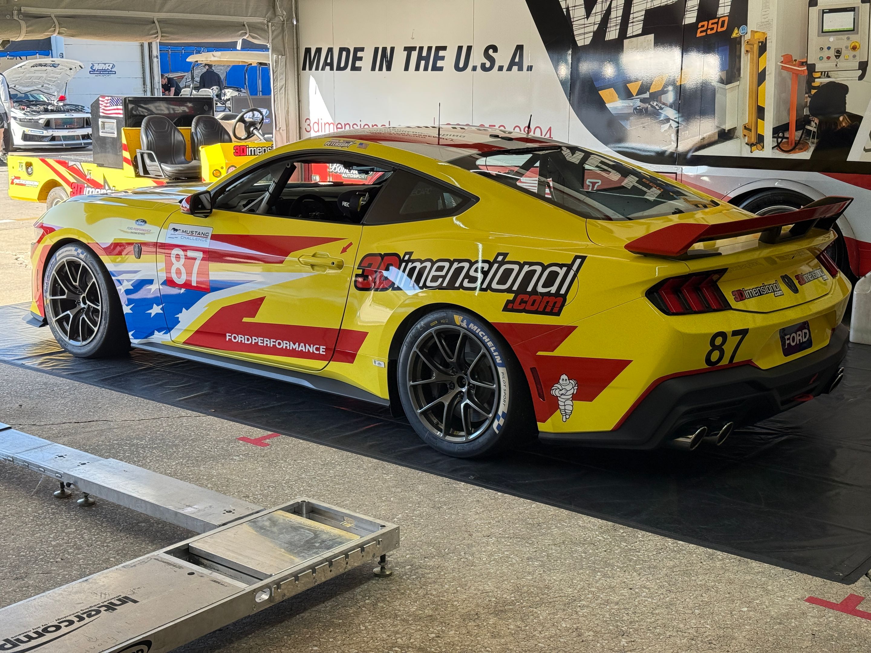 Yellow Ford Performance Mustang Dark Horse R with 18" VS-5RE Apex wheels in Anthracite