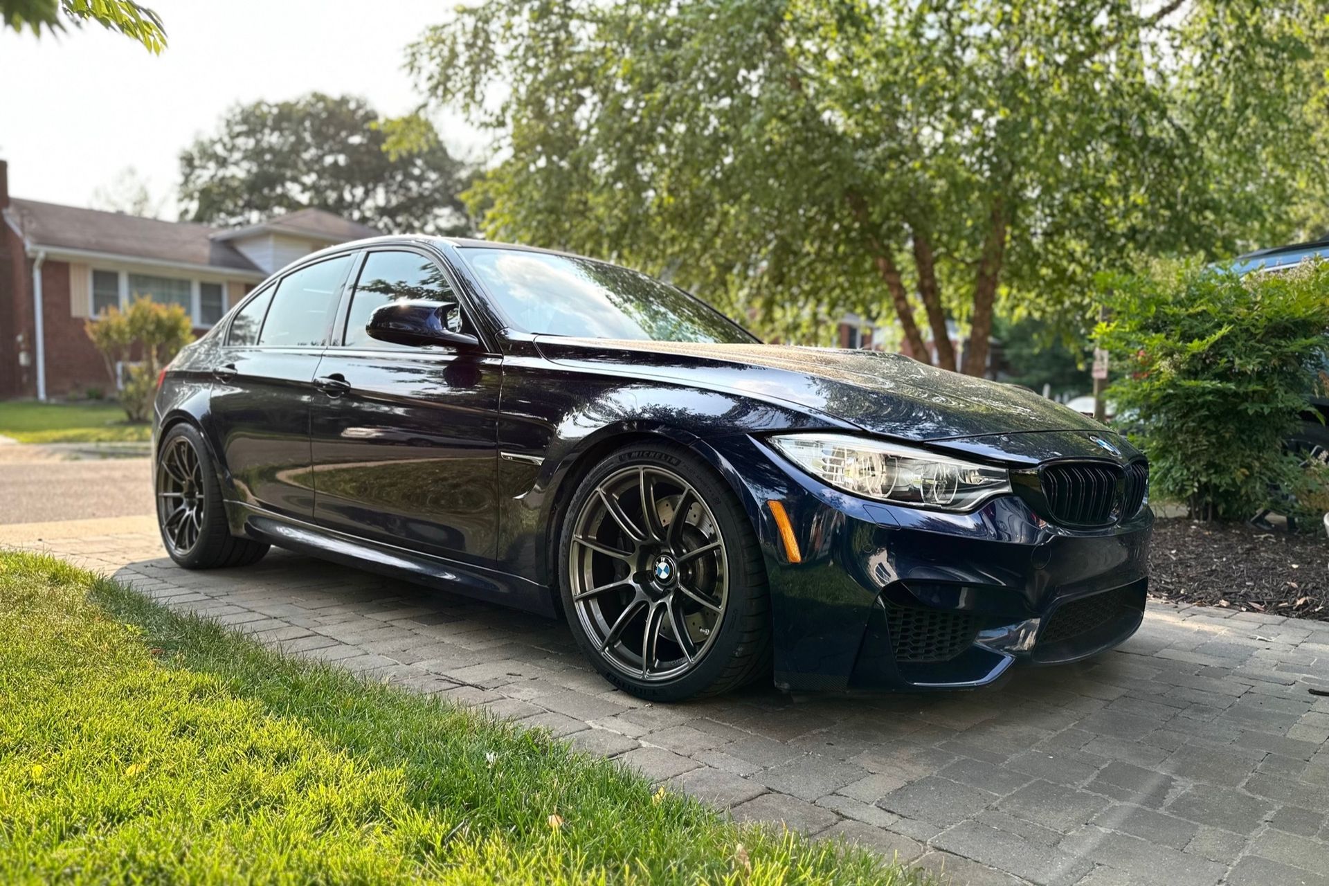 BMW F80 M3 with 19" SM-10RS in Anthracite