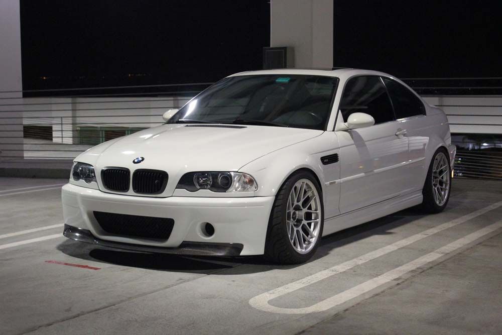 White BMW E46 M3 with 18" ARC-8 Apex wheels in Hyper Silver