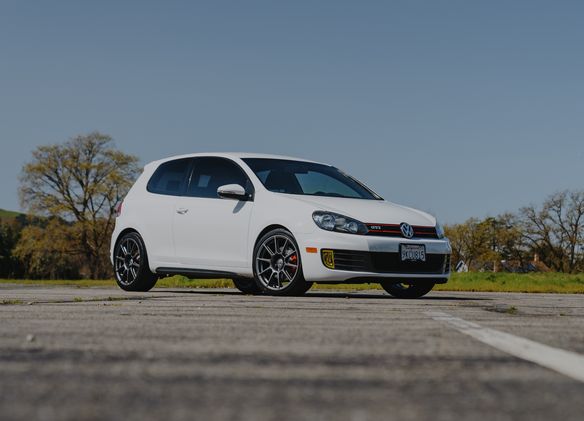 VW MK6 GTI with 18" SM-10 in Anthracite