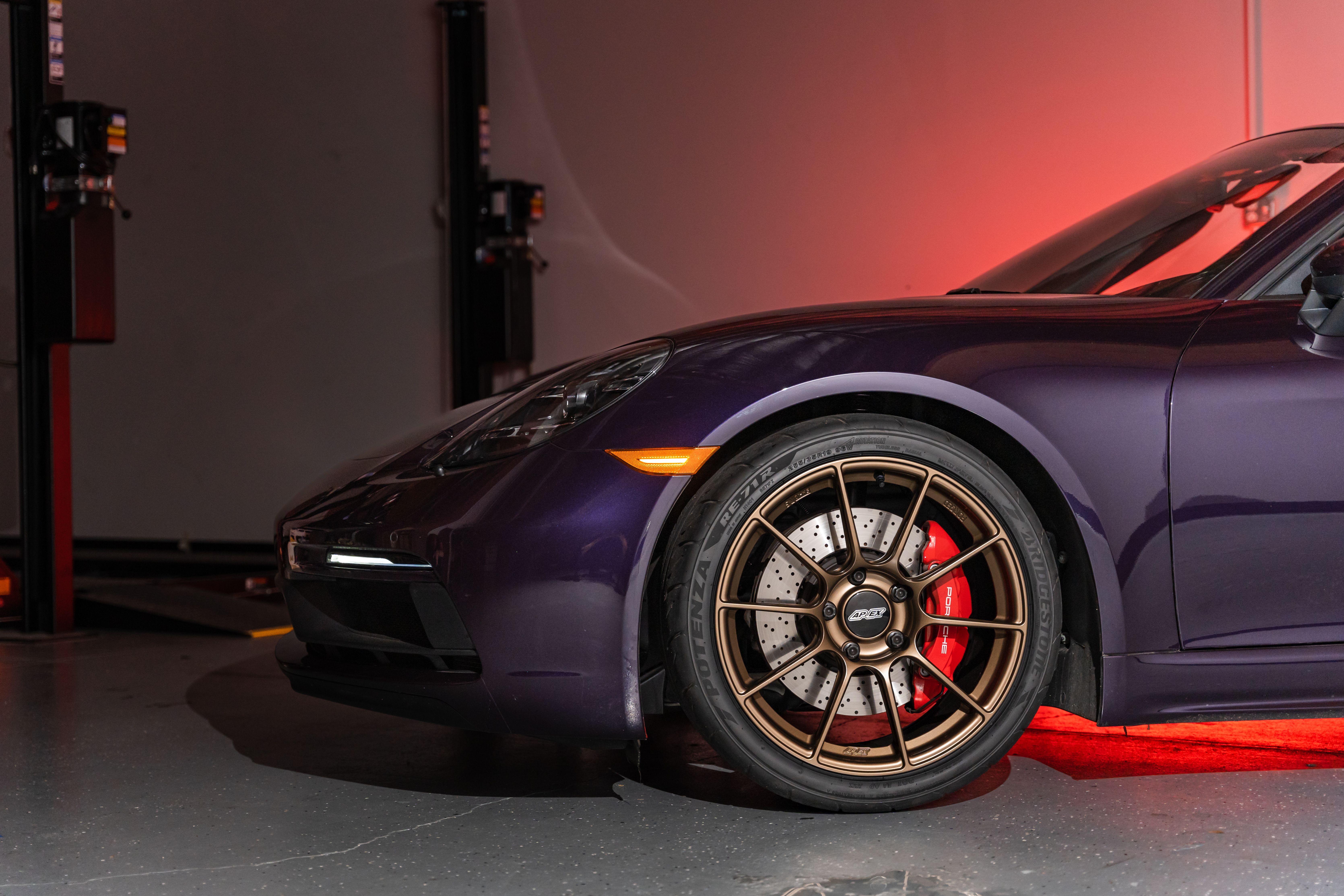 Porsche 718 Boxster GTS 4.0L with 19