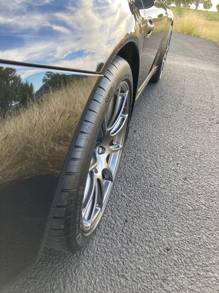 Black Porsche 911 997 Carrera S with 19" SM-10 Apex wheels in Anthracite