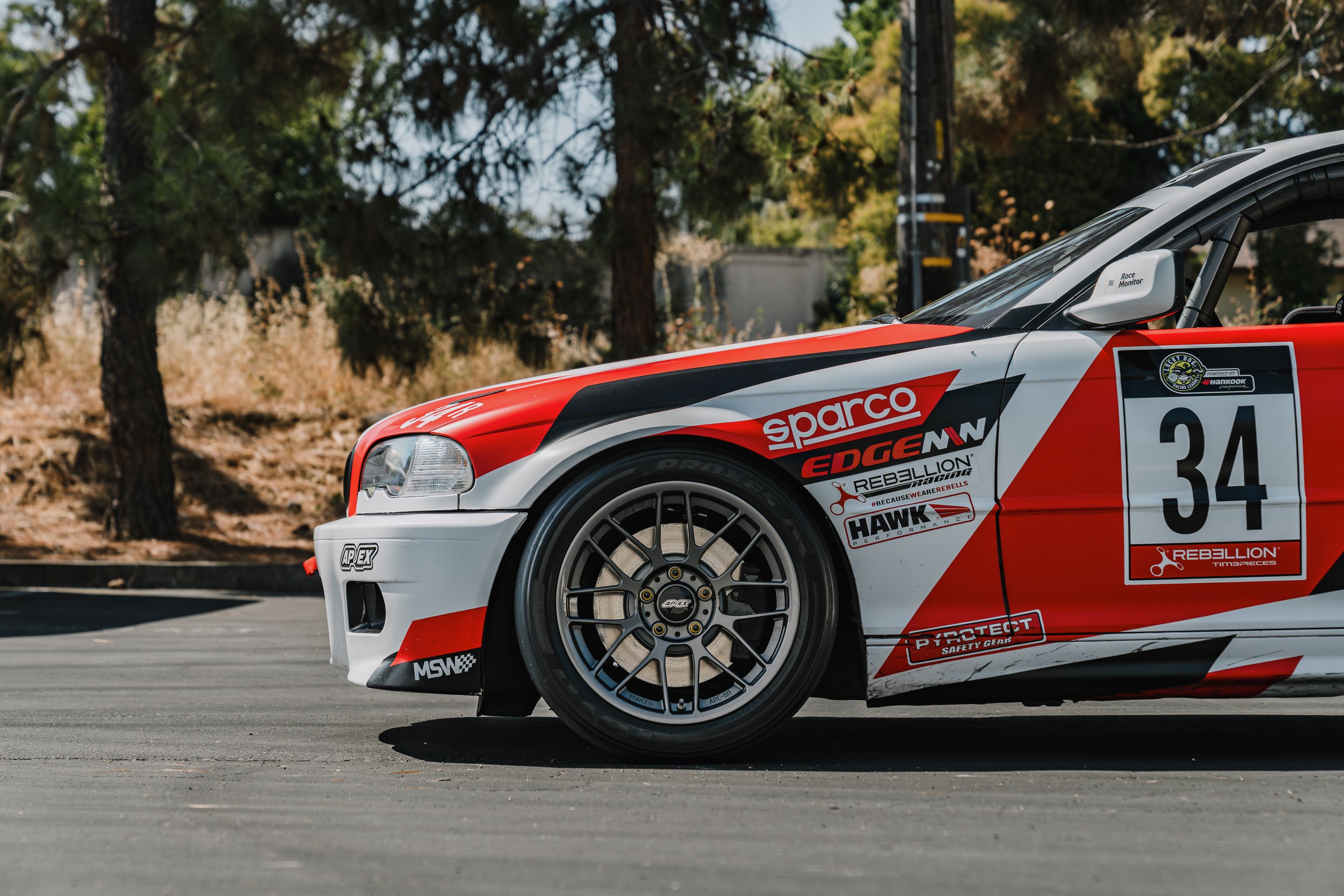 Race Livery BMW E46 3 Series with 17" ARC-8RT Apex wheels in Anthracite