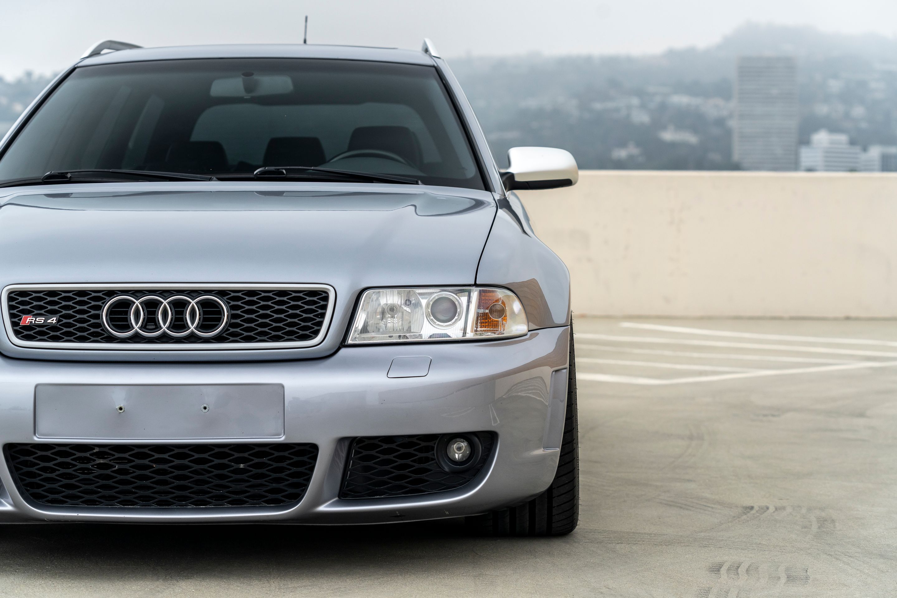Silver Audi B5 RS 4 Avant/Wagon with 19" ML-10RT Apex wheels in Machined Lip Gloss Motorsport Gold