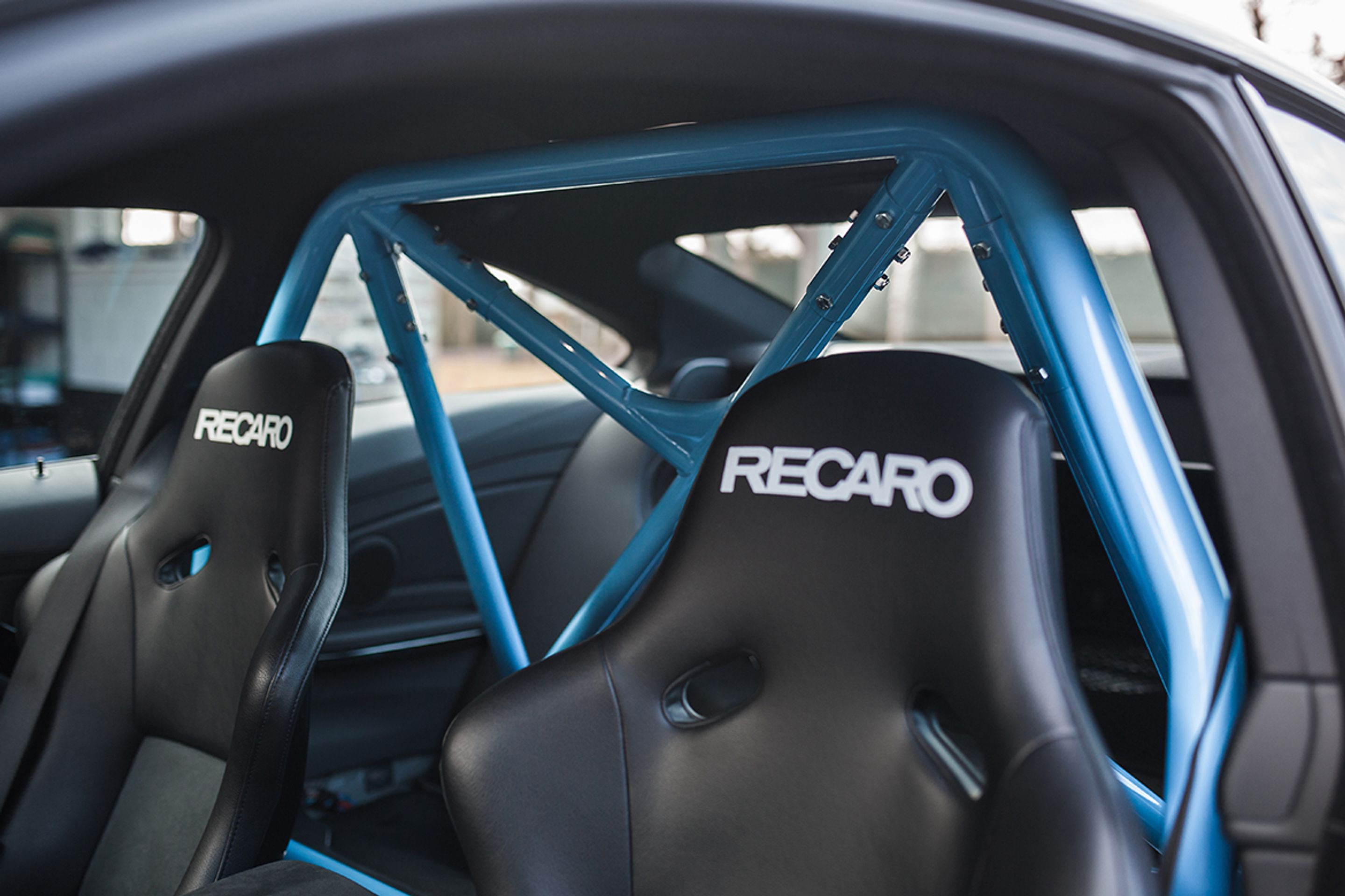 Silver BMW F82 Coupe M4 with 18" SM-10 Apex wheels in Satin Black