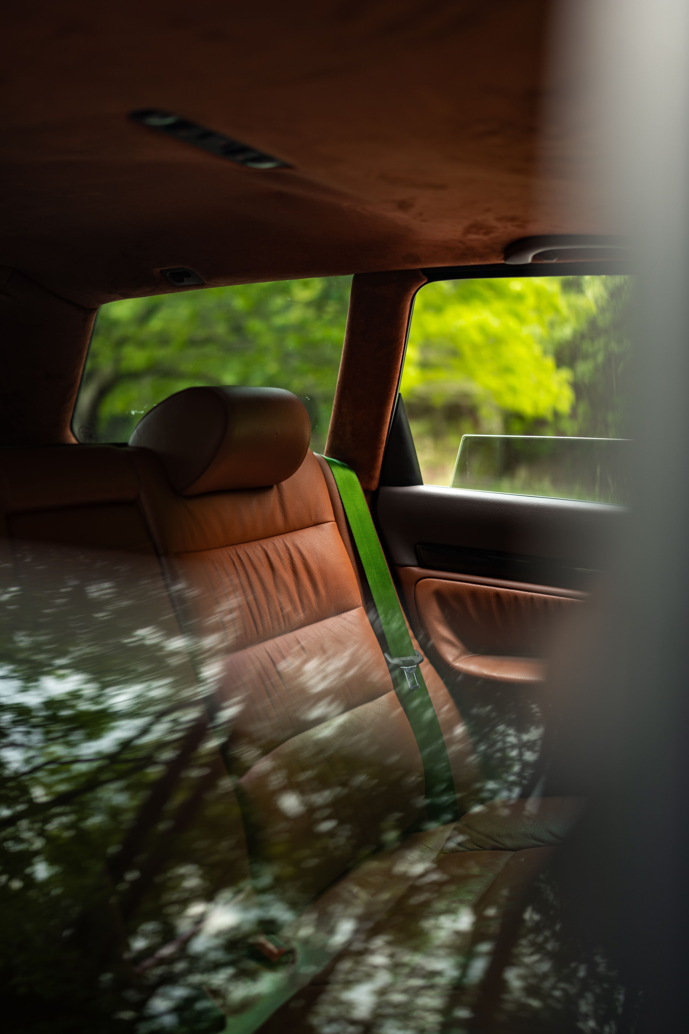 Green Audi B5 S4 Avant/Wagon with 18" ML-10RT Apex wheels in Machined Lip Gloss Motorsport Gold