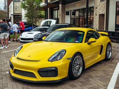 Yellow Porsche Cayman - ML-10RT in Machined Lip Race Silver