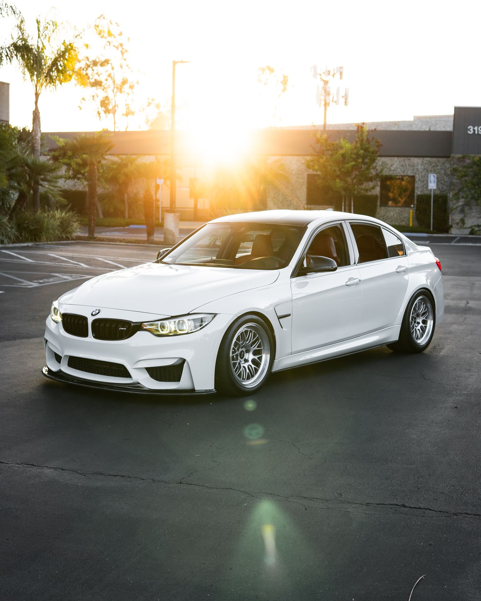 White BMW F80 M3 with 18" ML-10RT Apex wheels in Machined Lip Race Silver