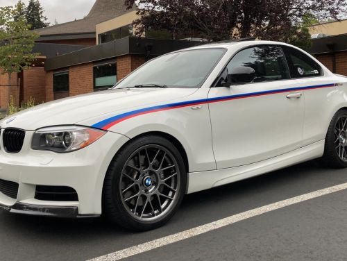 White BMW 1 Series - ARC-8 in Hyper Black