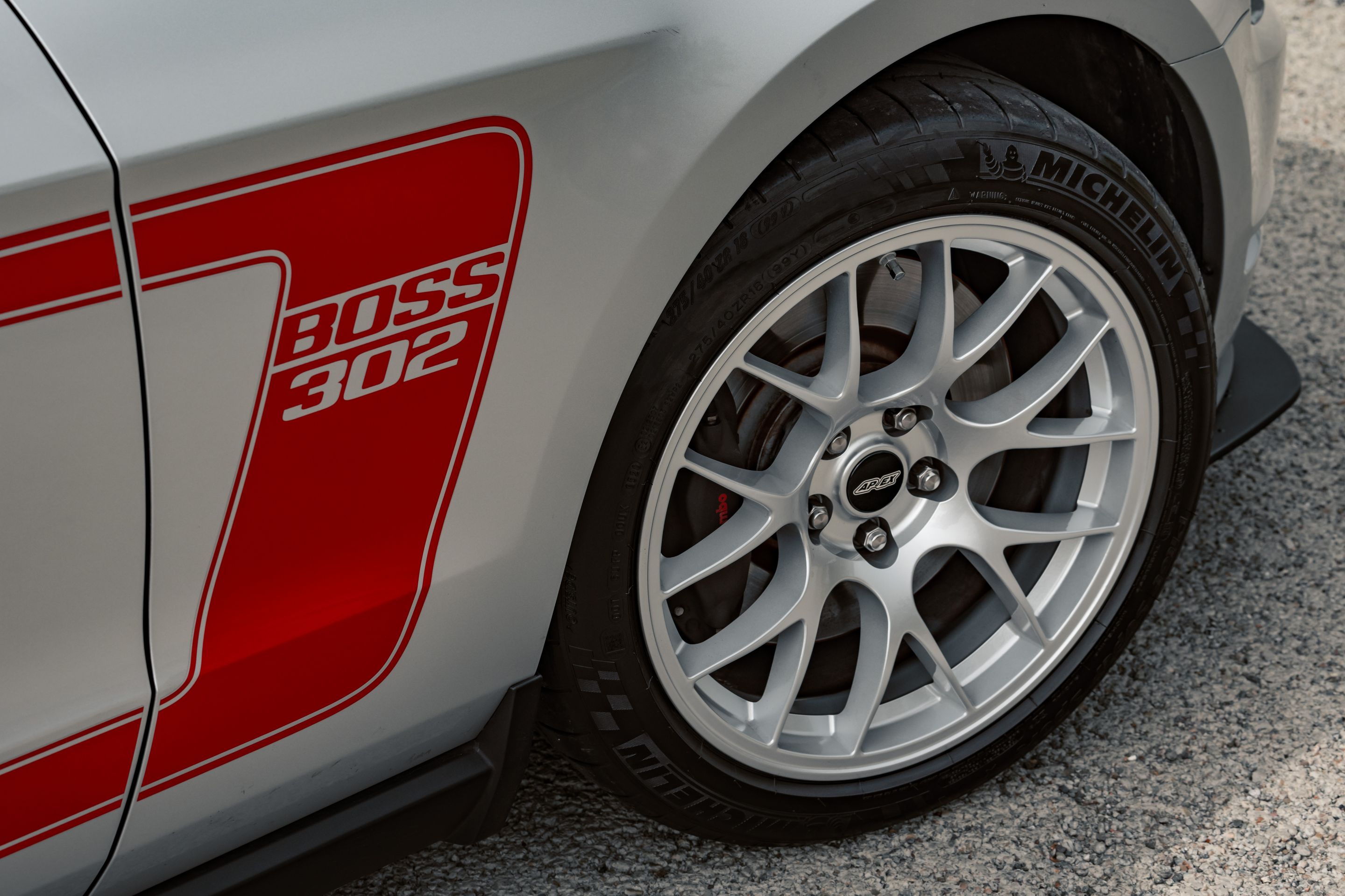 Silver Ford S197 Mustang Boss 302 with 18" EC-7 Apex wheels in Race Silver