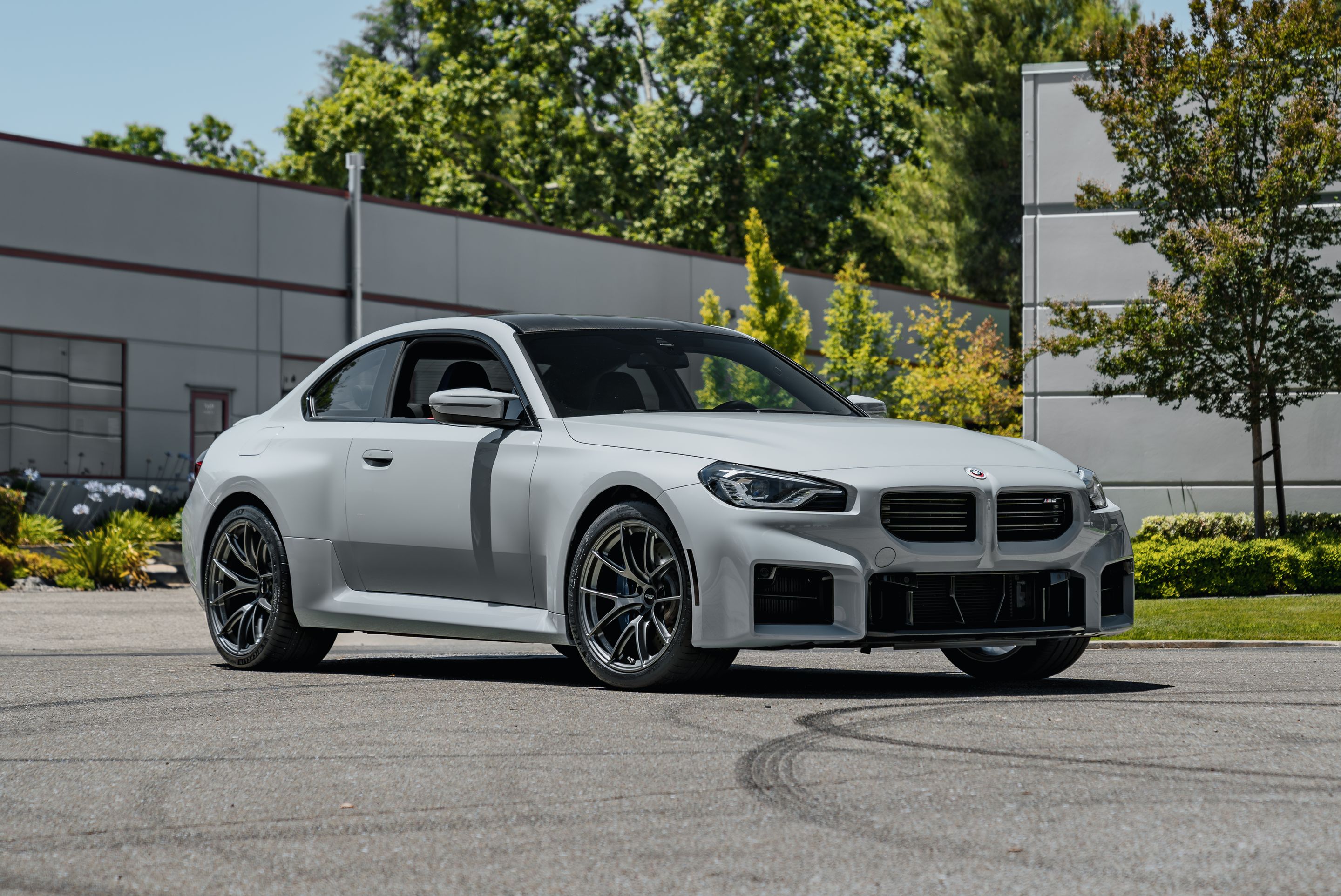 Grey BMW G87 M2 with 19"/20" VS-5RS Apex wheels in Anthracite