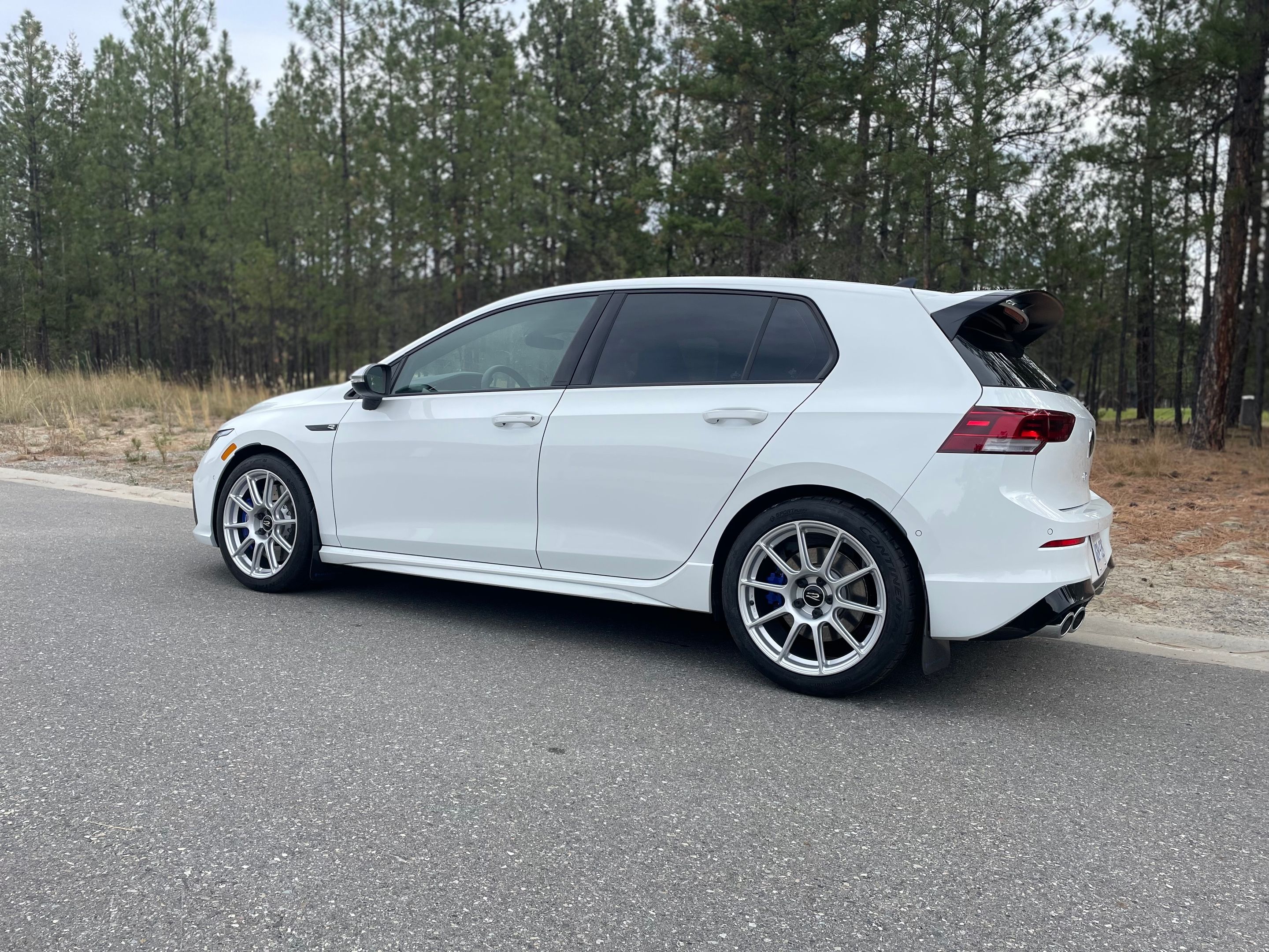 White VW MK8 Golf R with 18" SM-10 Apex wheels in Race Silver