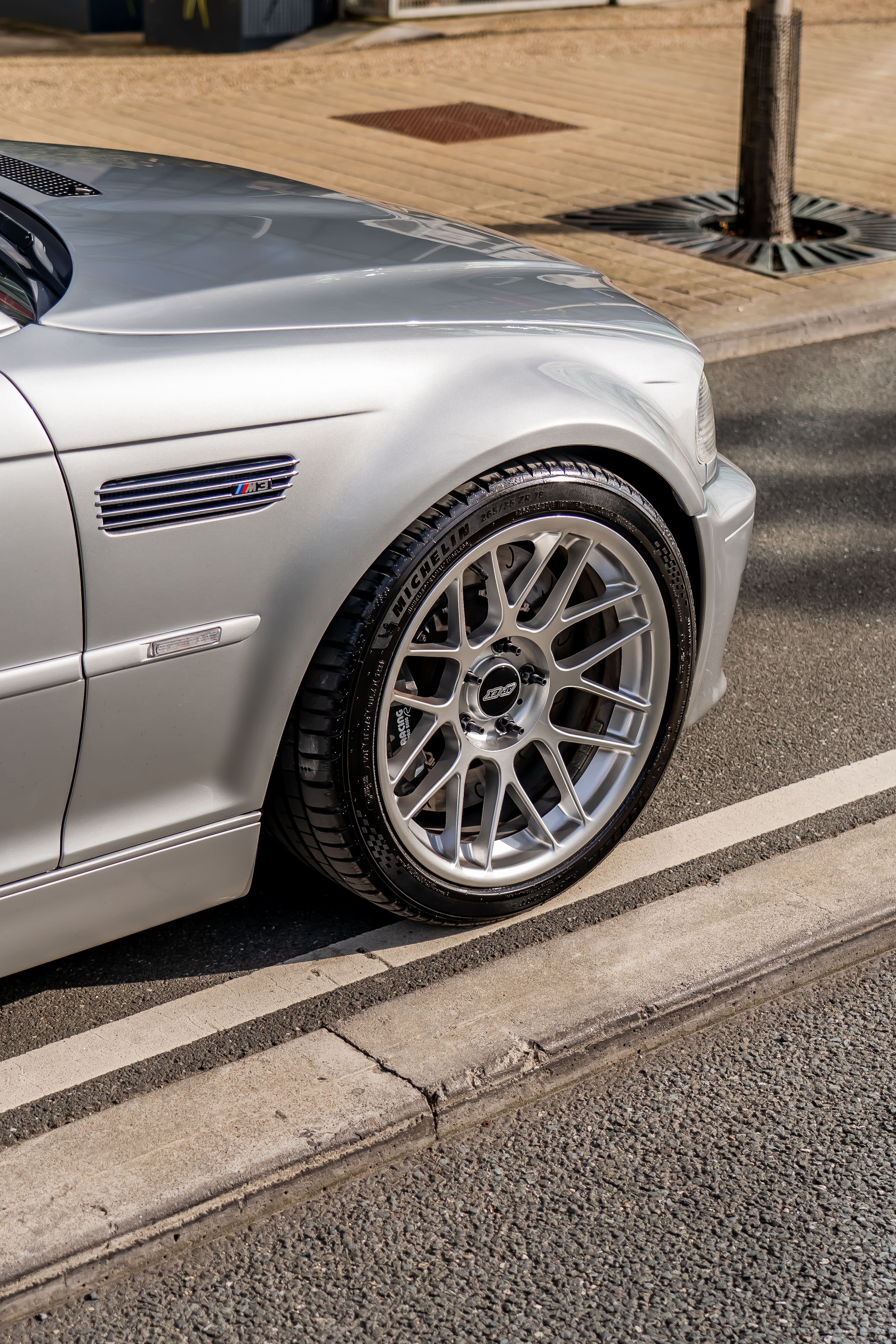 Silver BMW E46 M3 with 18" ARC-8 Apex wheels in Race Silver
