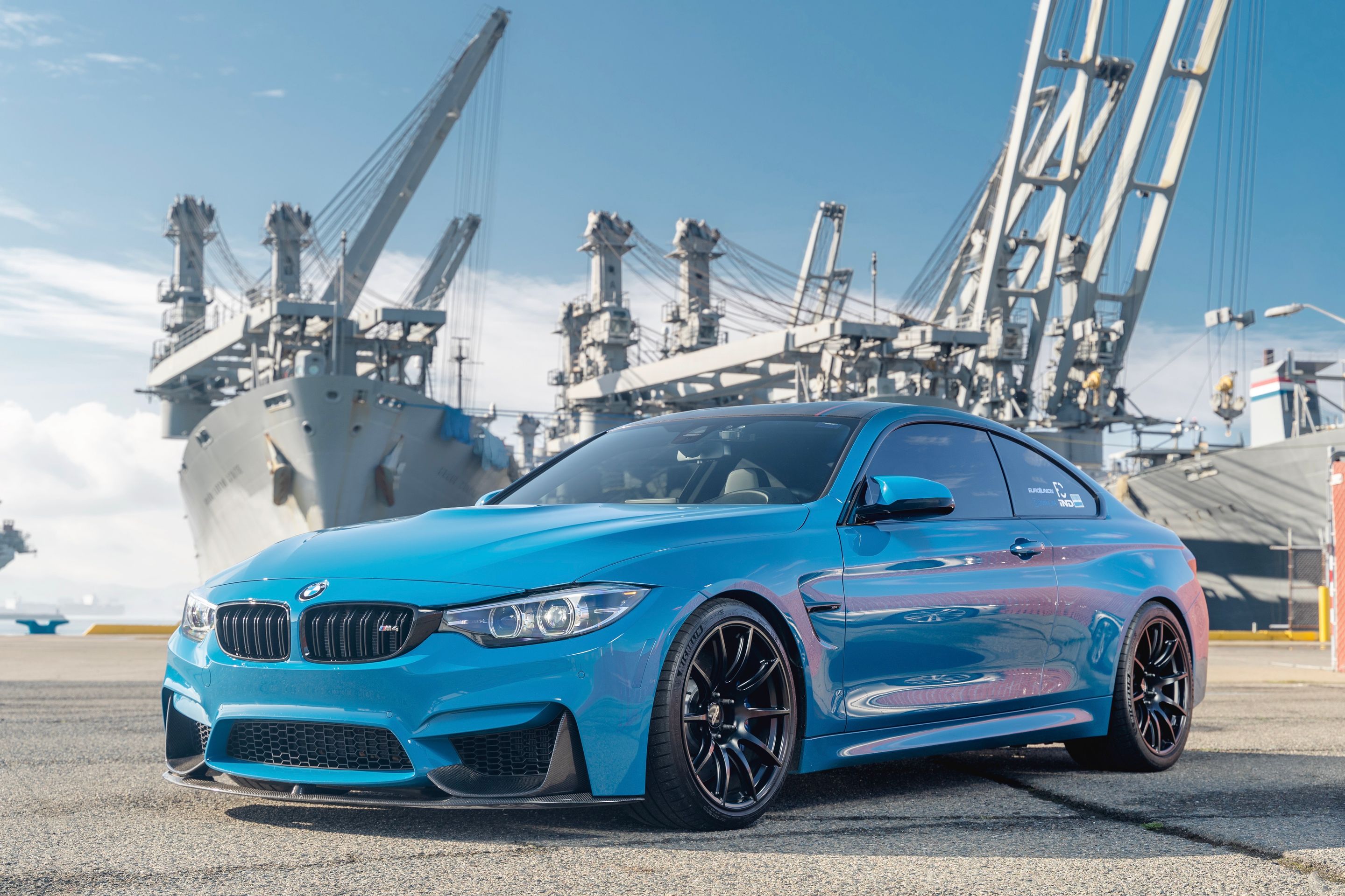 Blue BMW F82 Coupe M4 with 19" SM-10 Apex wheels in Satin Black