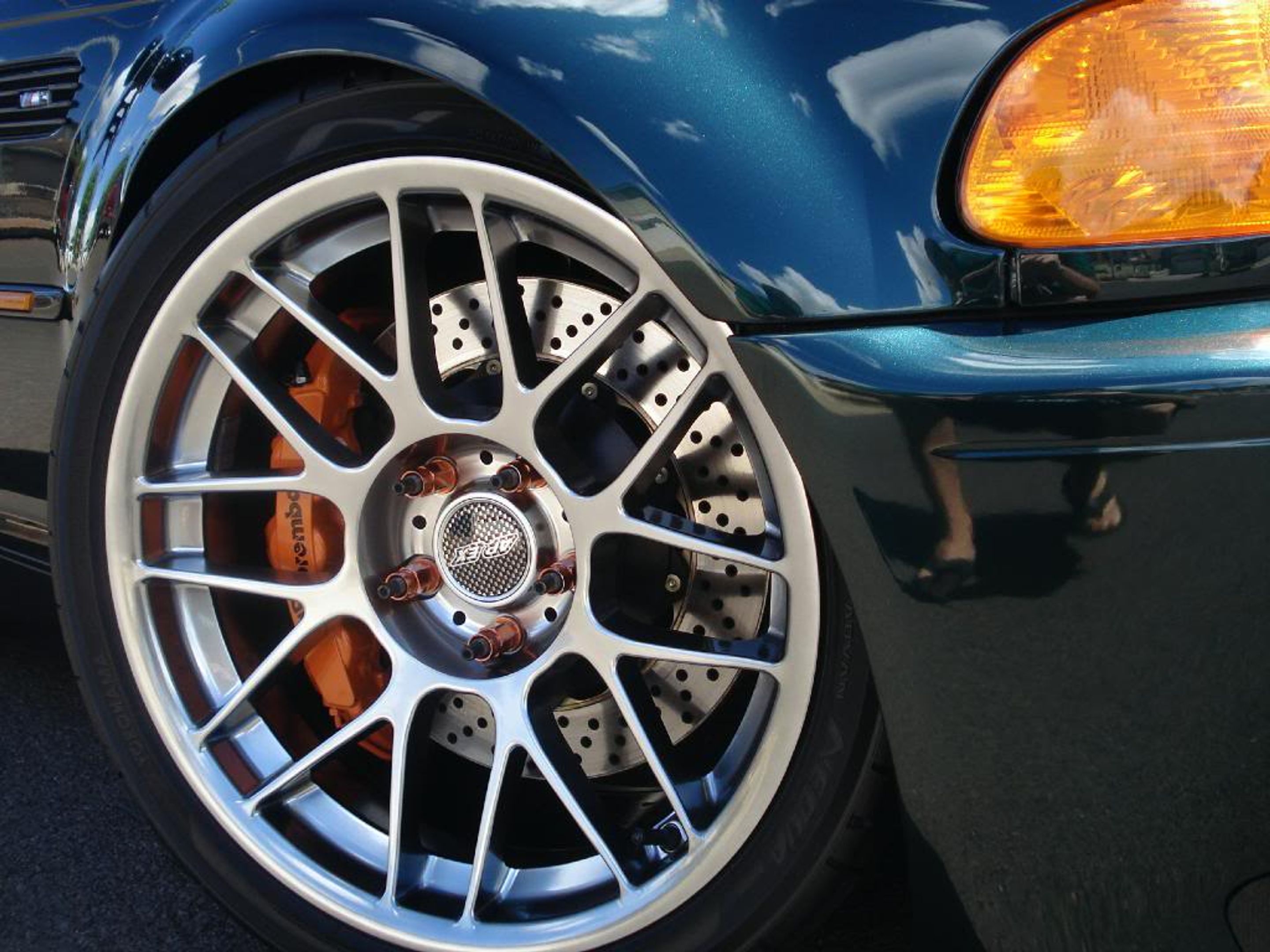 Green BMW E46 M3 with 18" ARC-8 Apex wheels in Hyper Black