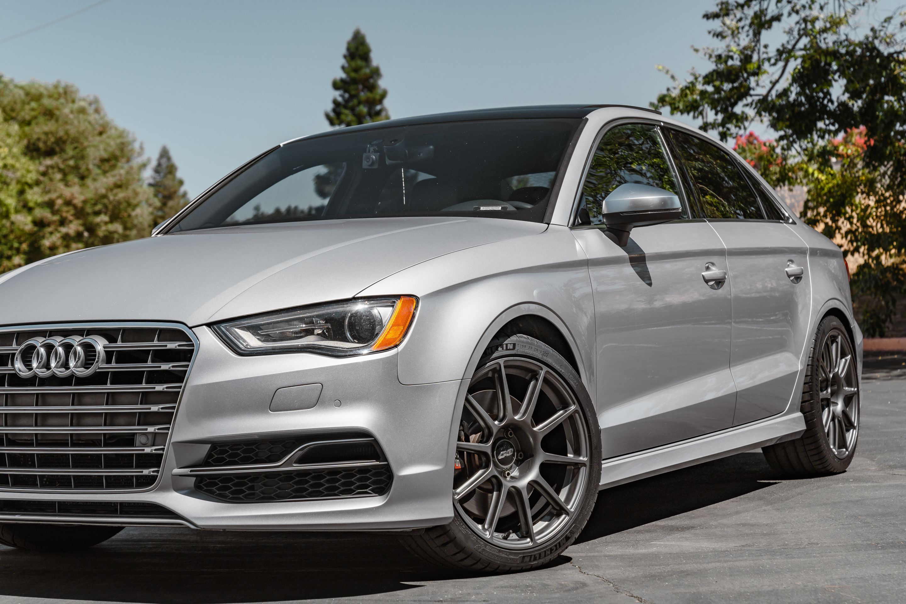 Silver Audi 8V S3 with 18" SM-10 Apex wheels in Anthracite