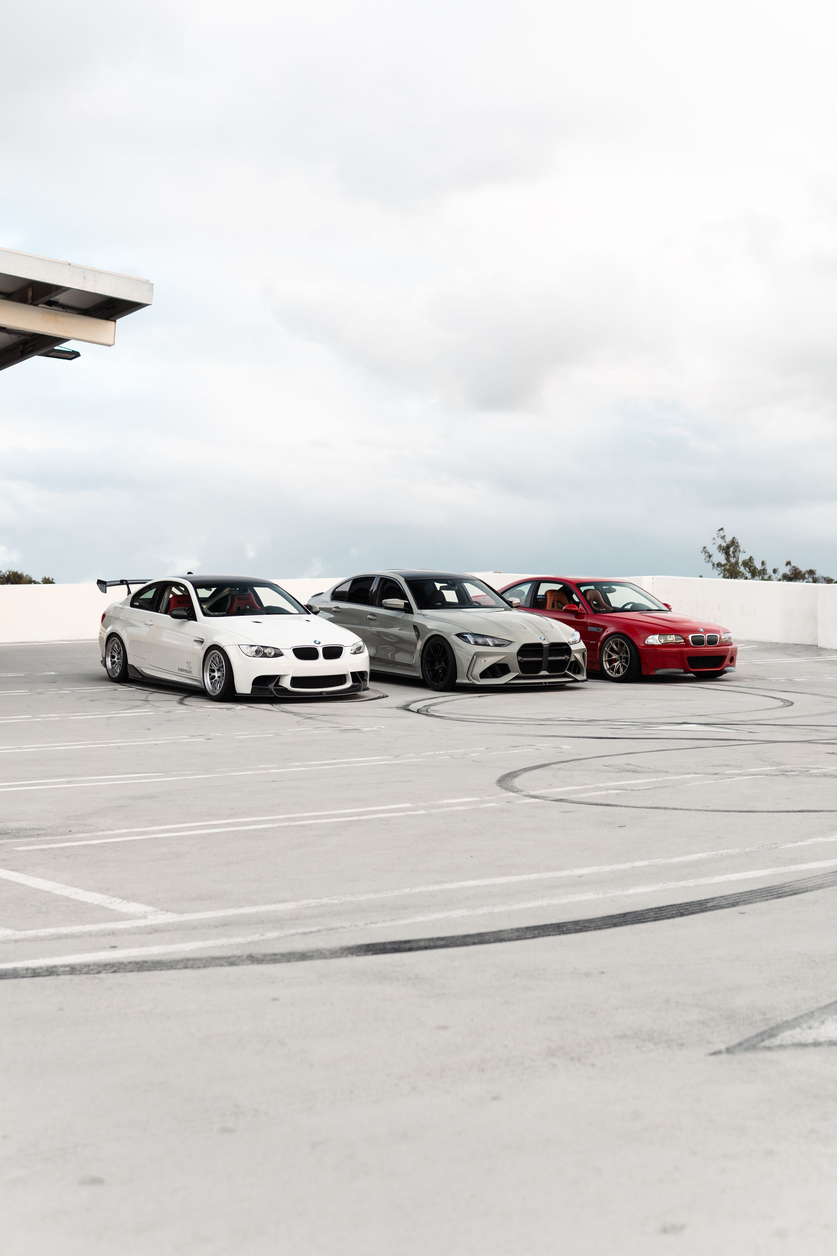 White BMW E92 Coupe M3 with 18" ML-10RT Apex wheels in Machined Lip Race Silver