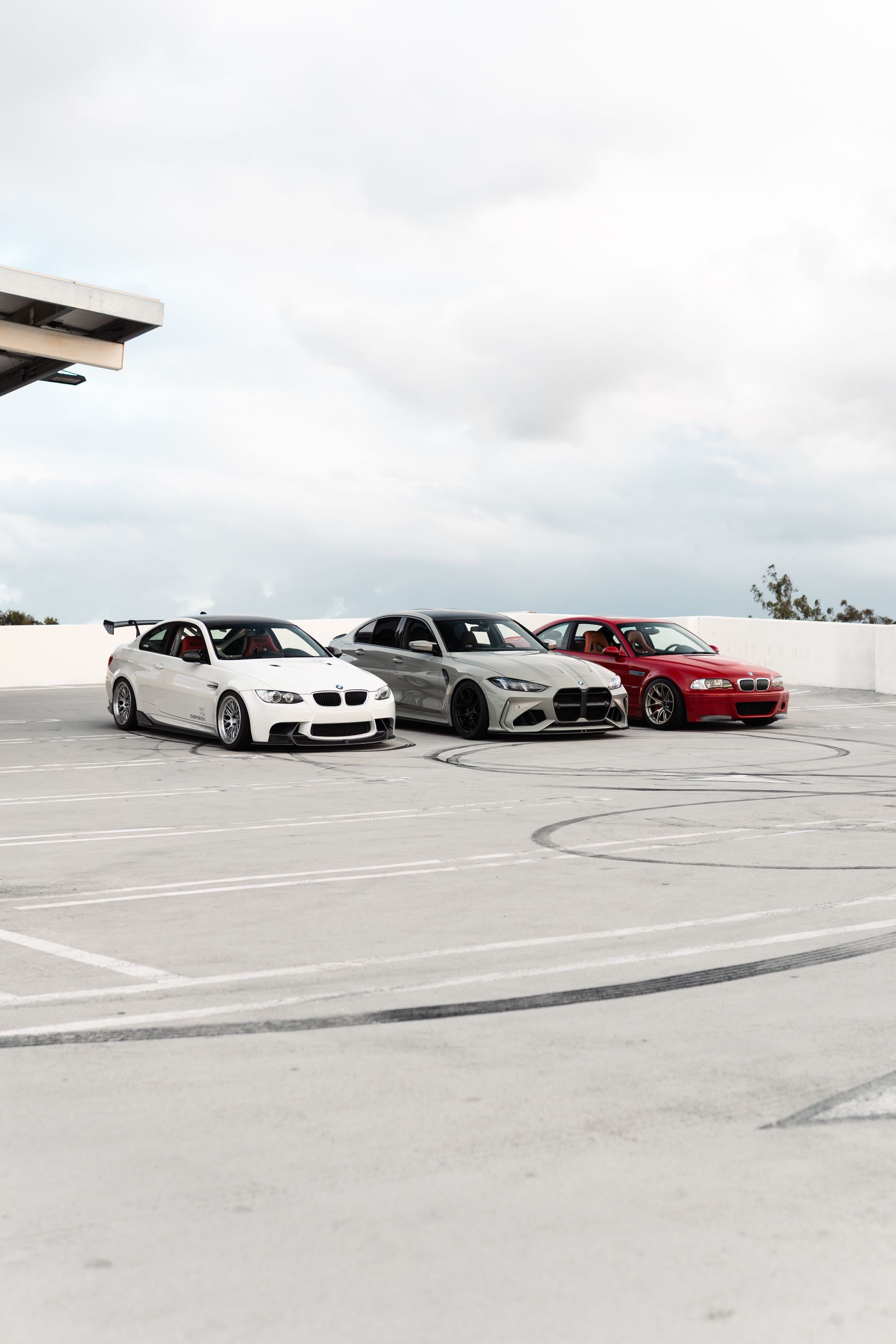 White BMW E92 Coupe M3 with 18" ML-10RT Apex wheels in Machined Lip Race Silver
