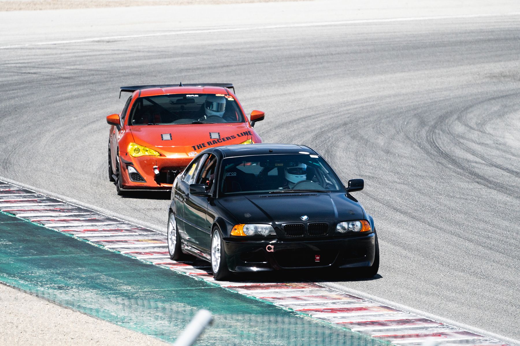 White Porsche 911 996 GT2 with 20" FL-5 Apex wheels in Brushed Clear