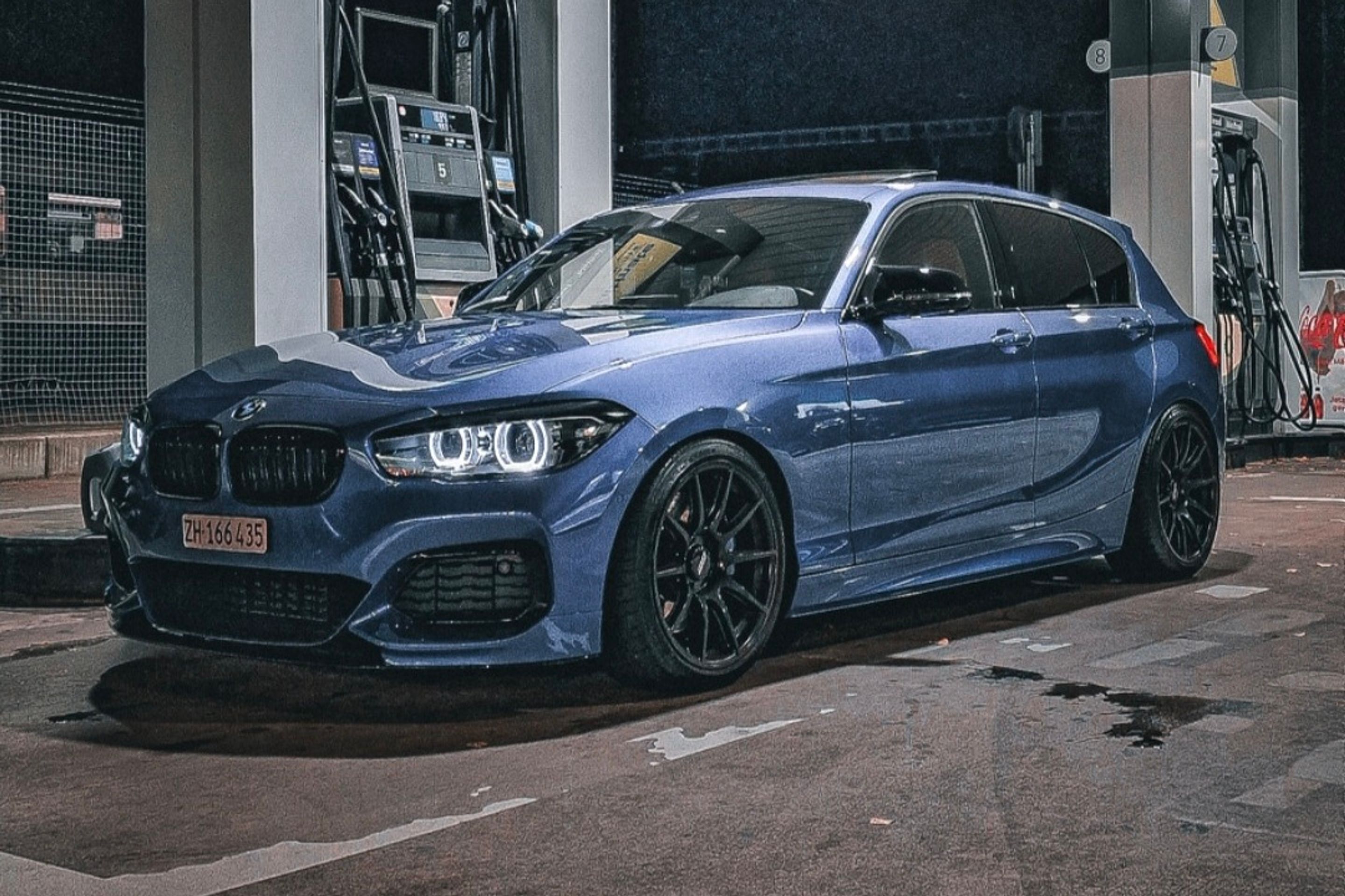 Blue BMW F20 Hatchback 1 Series with 18" SM-10 Apex wheels in Satin Black