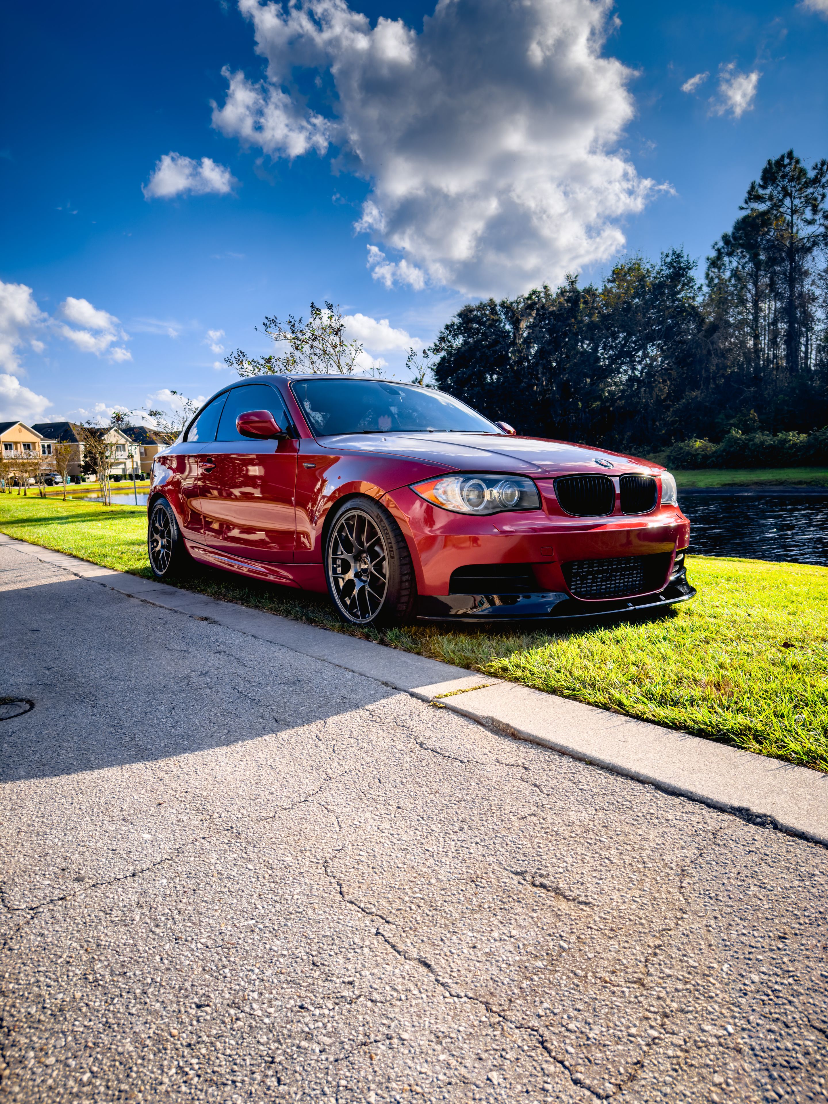 Orange BMW E82 Coupe 1 Series with 18" EC-7 Apex wheels in Anthracite
