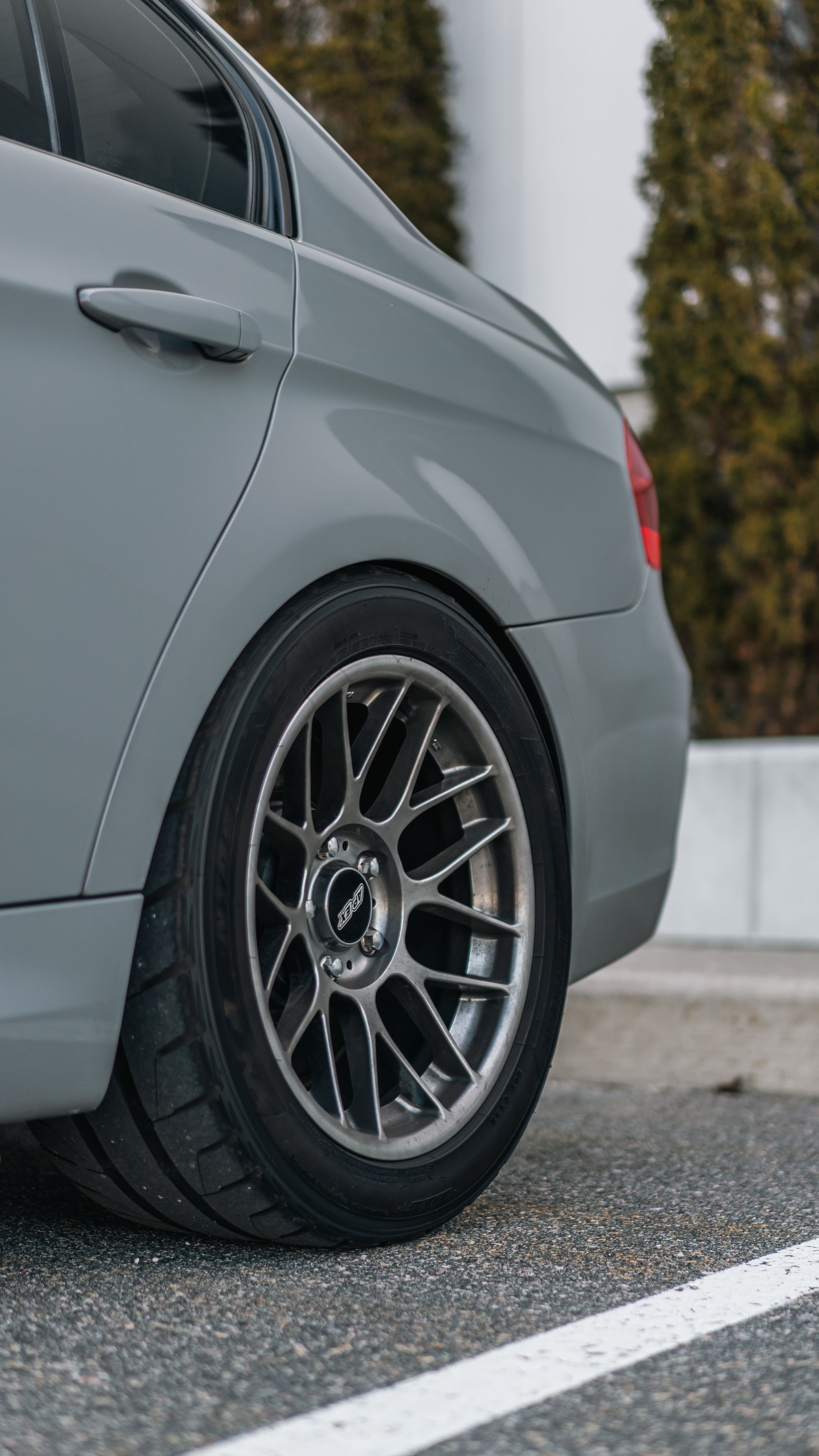 BMW E90 LCI Sedan 3 Series with 17