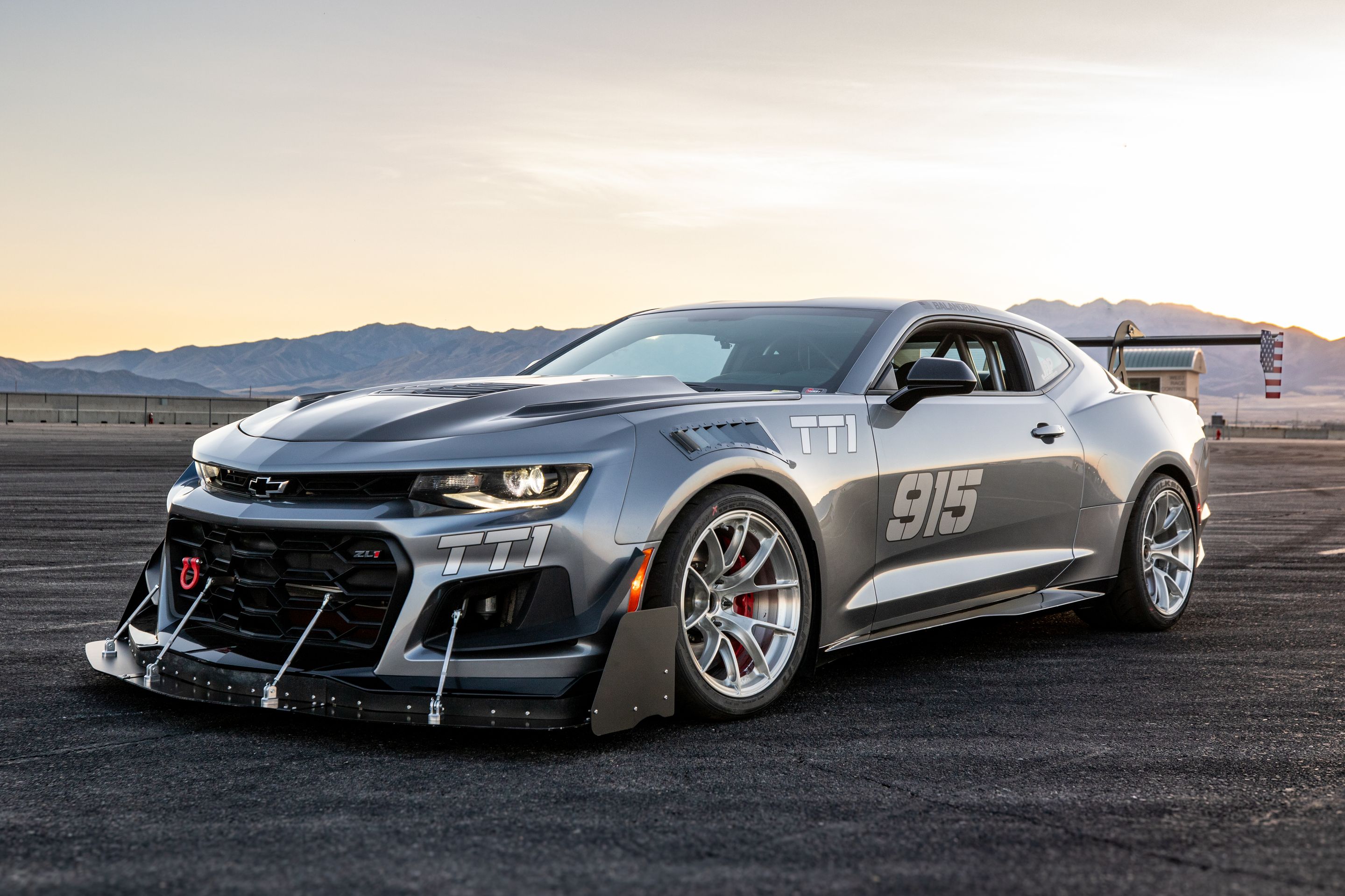Grey Chevrolet 6th Gen Camaro ZL1 1LE with 18" VS-5RS Apex wheels in Brushed Clear