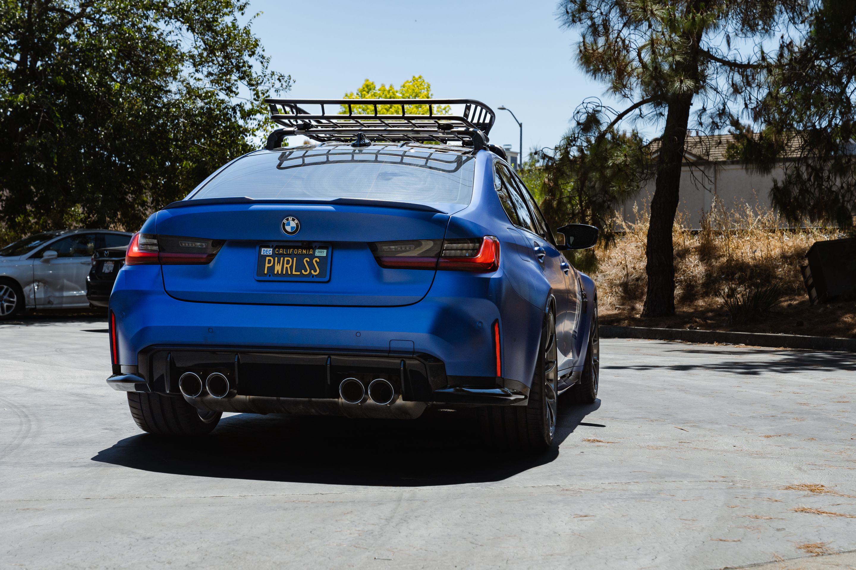 Blue BMW G80 M3 with 19"/20" VS-5RS Apex wheels in Anthracite
