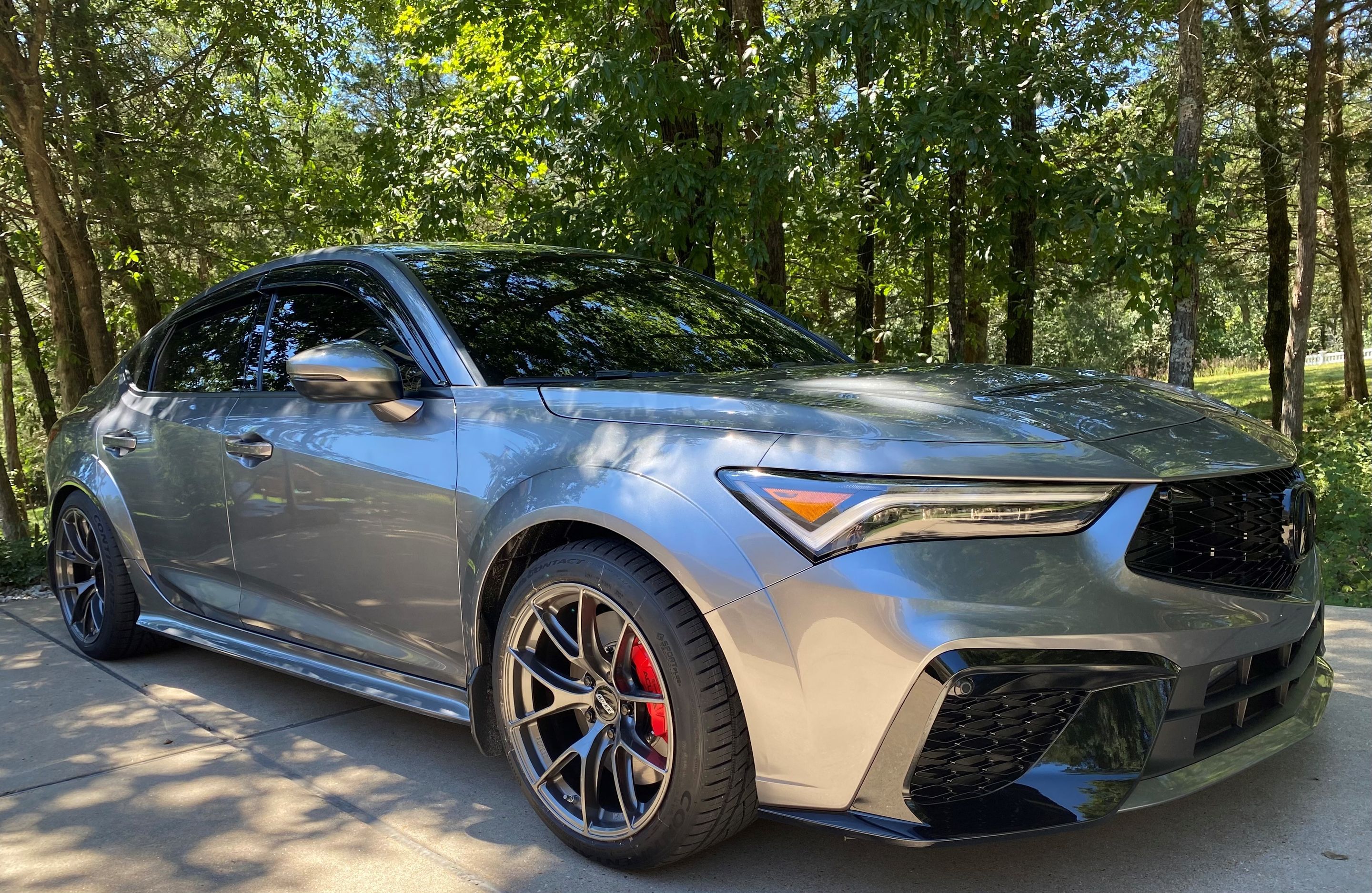 Grey Acura DE5 Integra Type-S with 18" VS-5RS Apex wheels in Anthracite